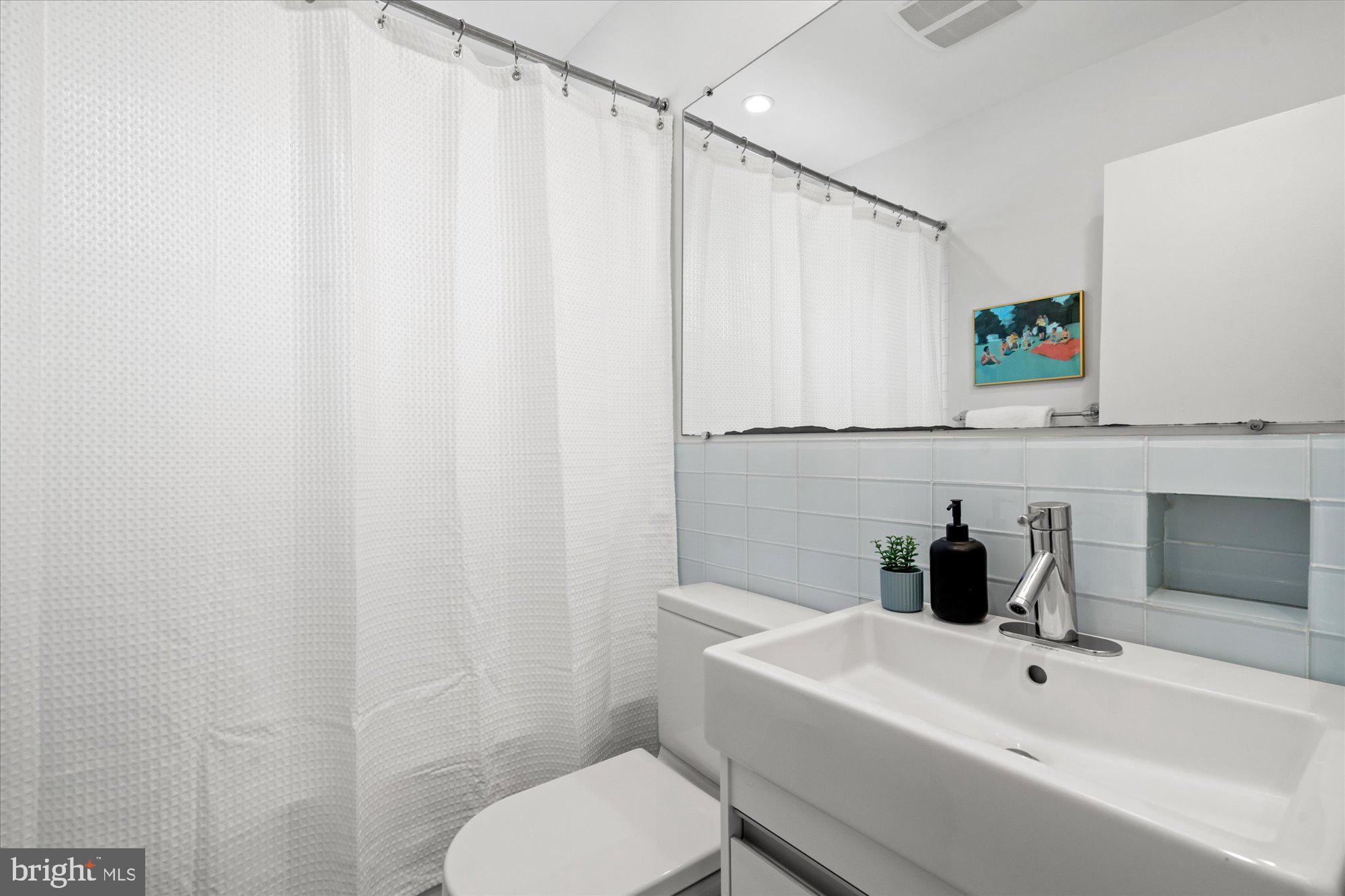 MONTICELLO PARK - Residential