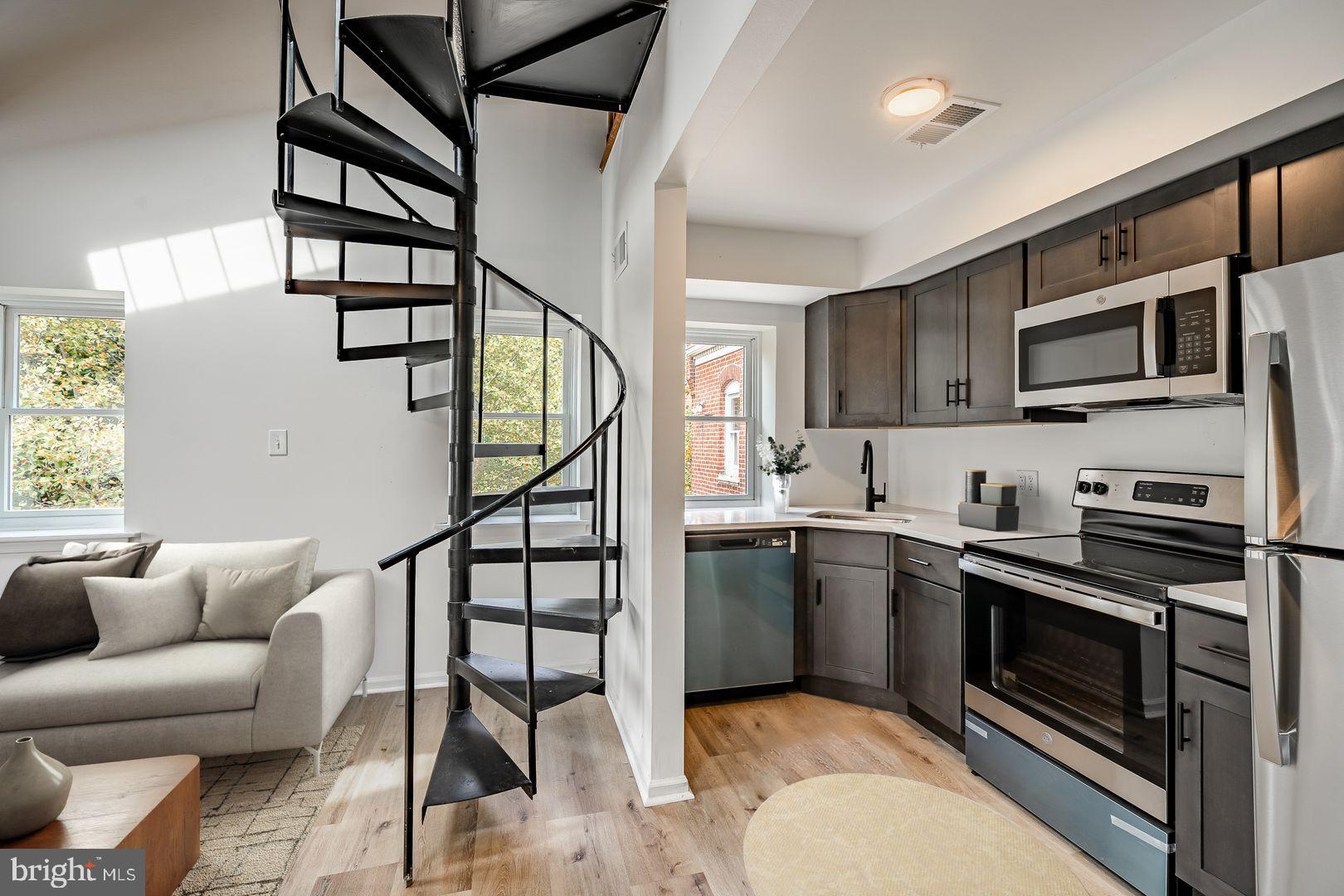 430 N WEST STREET 302