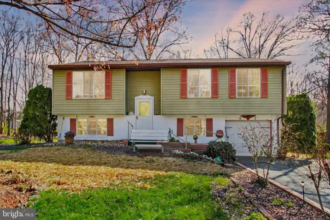 62 Burnside Drive, East Berlin, PA MLS: PAAD2016258