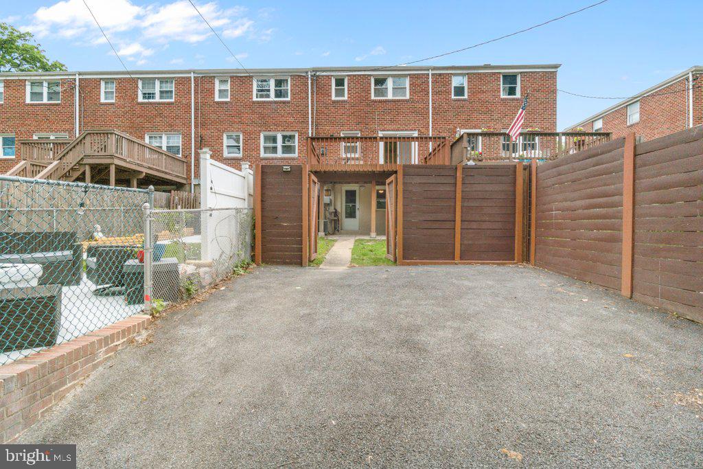 MAIDEN CHOICE VILLAGE - Residential