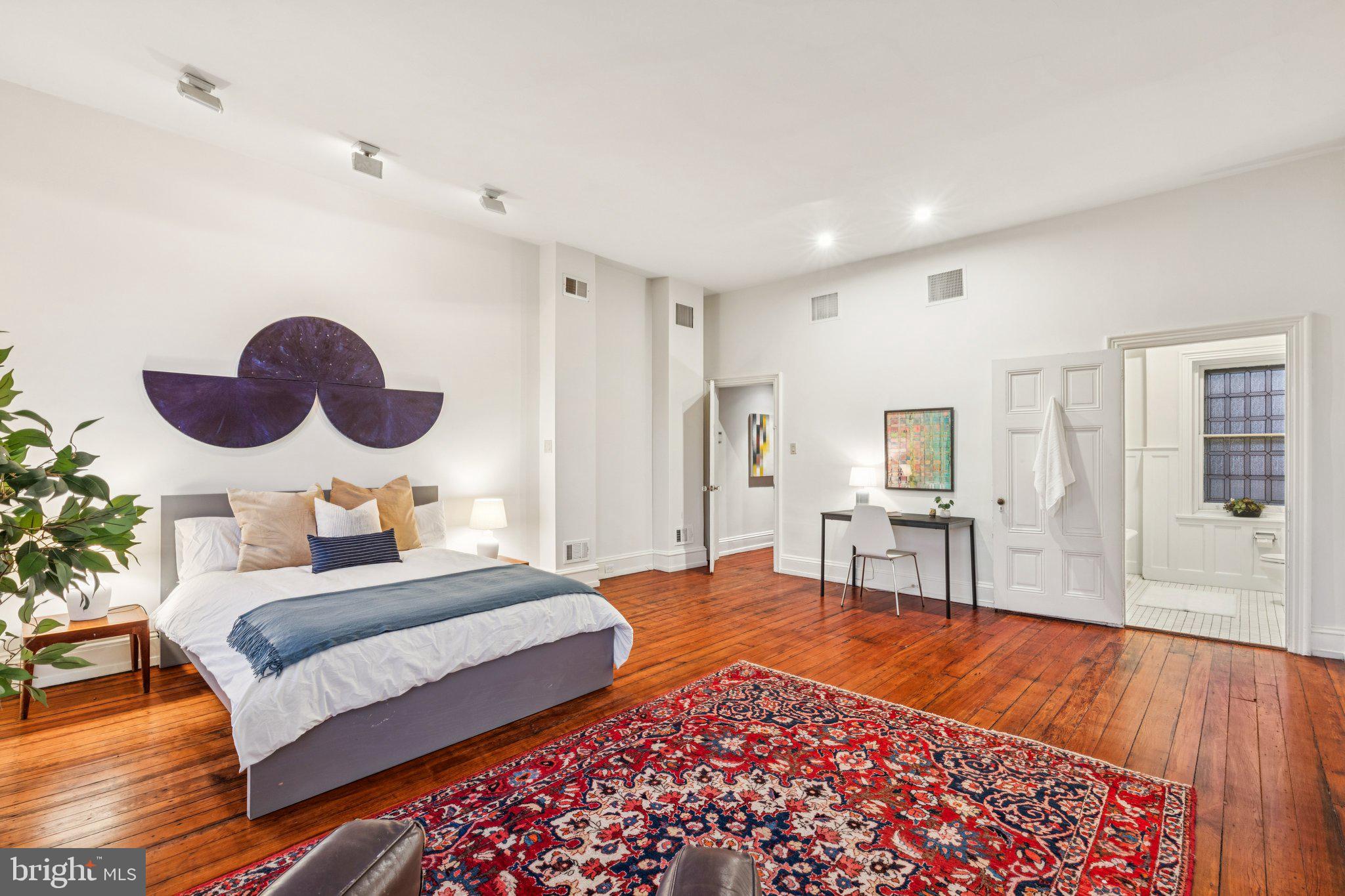 RITTENHOUSE SQUARE - Residential