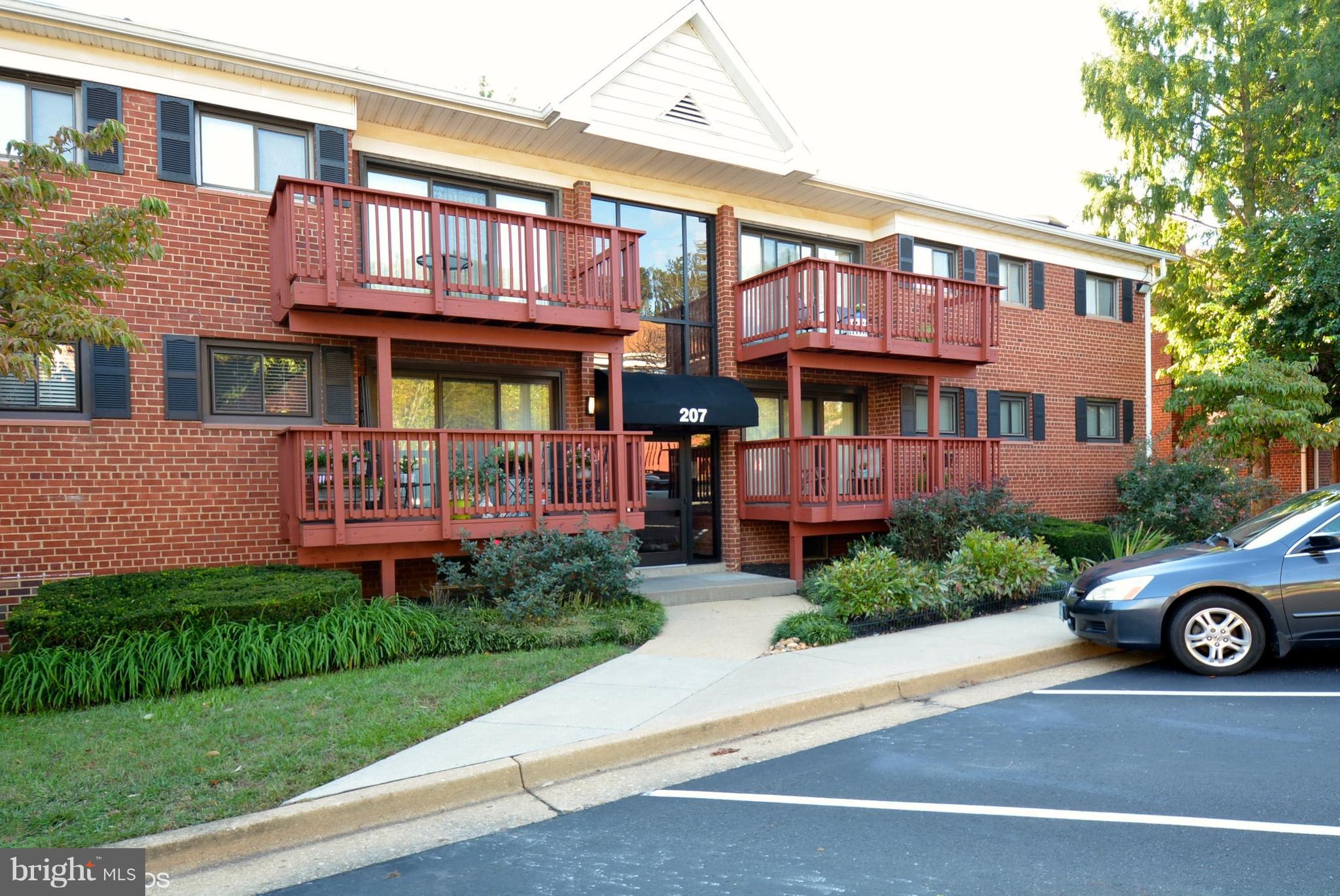 SEMINARY WALK - Residential Lease