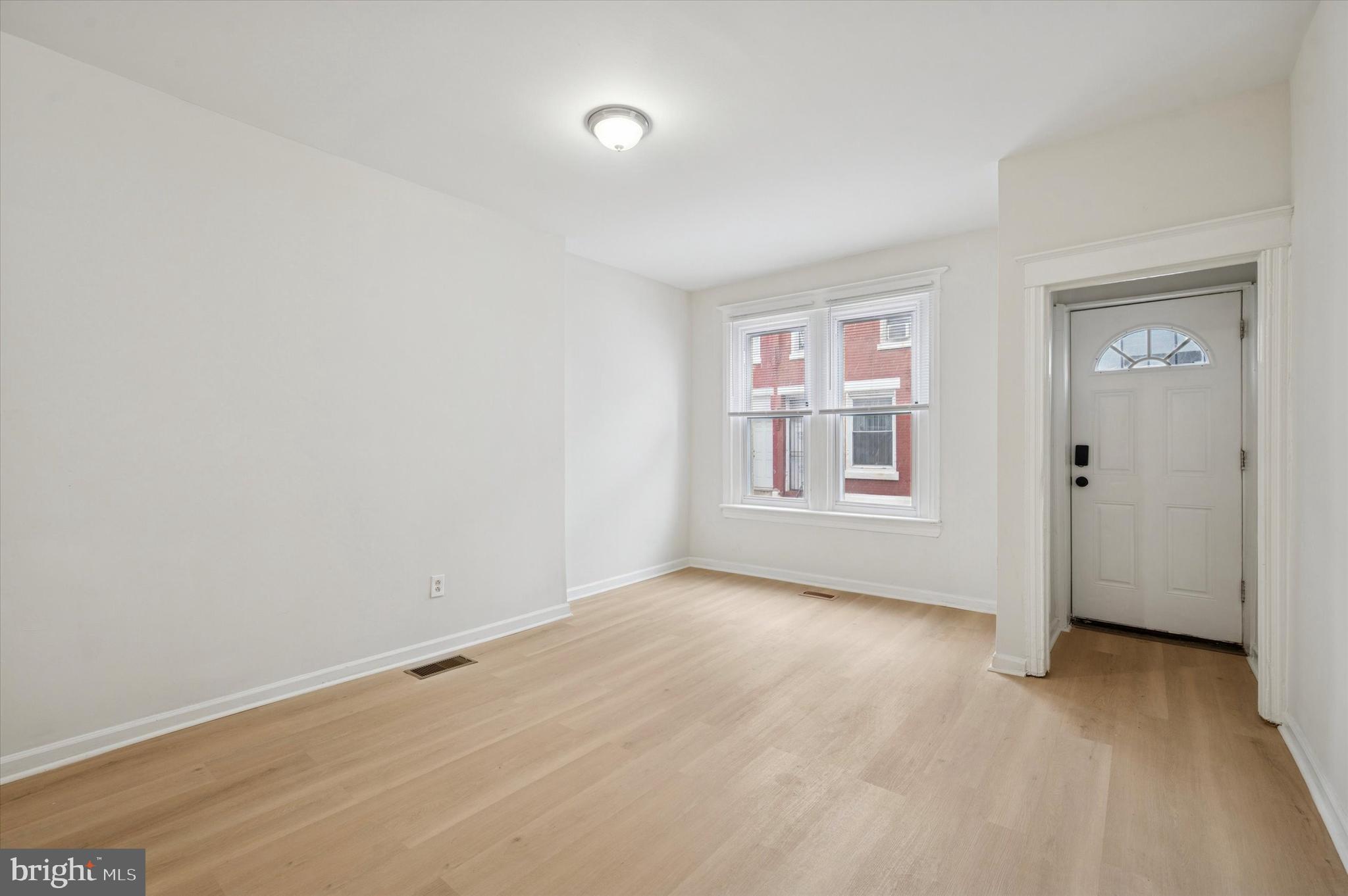 STRAWBERRY MANSION - Residential