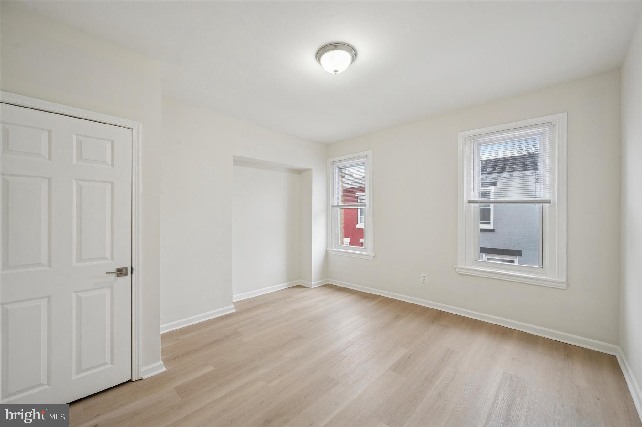 STRAWBERRY MANSION - Residential