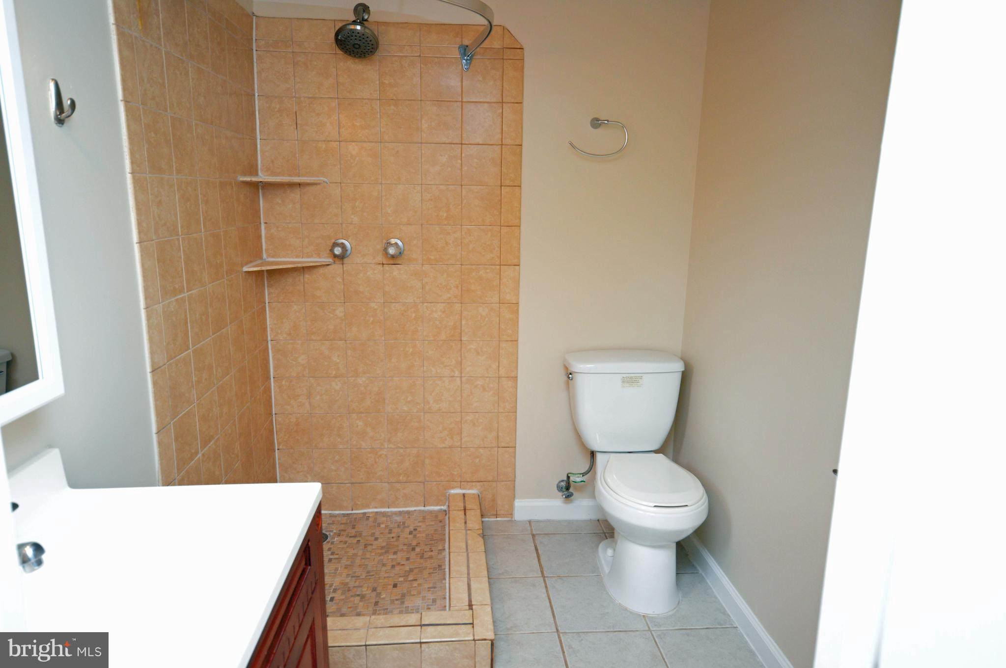 NEWINGTON FOREST - Residential