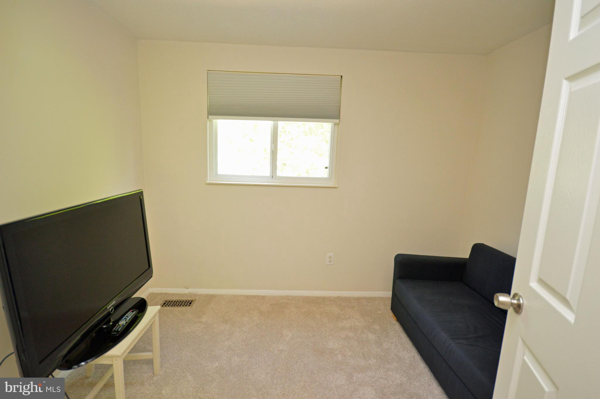 NEWINGTON FOREST - Residential