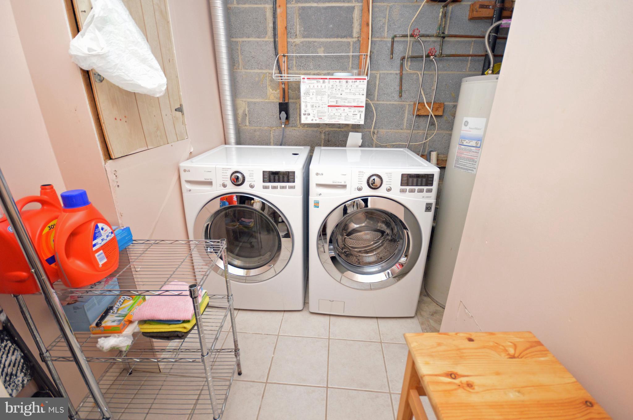 NEWINGTON FOREST - Residential