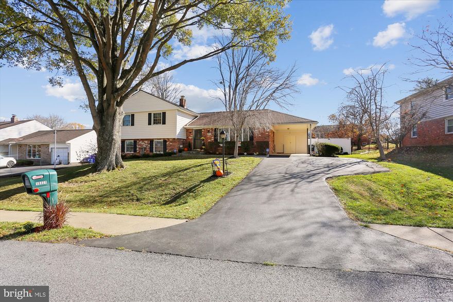 This is a beautiful move in ready 4 level split level home with lots of upgrades in highly desirable Olney Mill.  Hardwood floors.  Stunning gourmet remodeled kitchen with built in china cabinet with lighting.  Kitchen with granite counters and stainless steel appliances and tile backsplash.  Primary bedroom with remodeled primary bath with marble upgrades.  Two other good size secondary bedrooms.  Finished basement with rustic special paneling and a large rec room and bedroom and remodeled half bath.  Sub-basement is also finished providing a lot of room for storage or play area.  Brand newer fencing on this gorgeous professionally landscaped yard with hot tub.  Prime location that is close to shopping, grocery and restaurants.