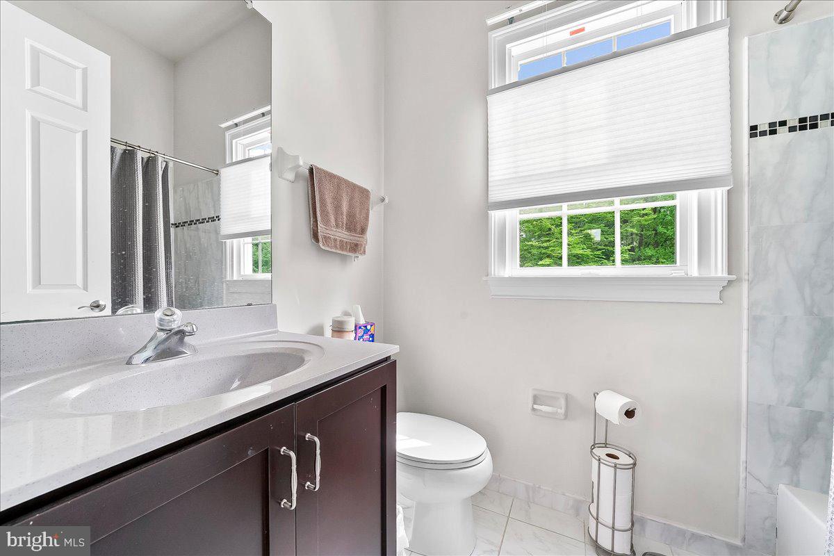 ESTS AT CHADDS FORD - Residential