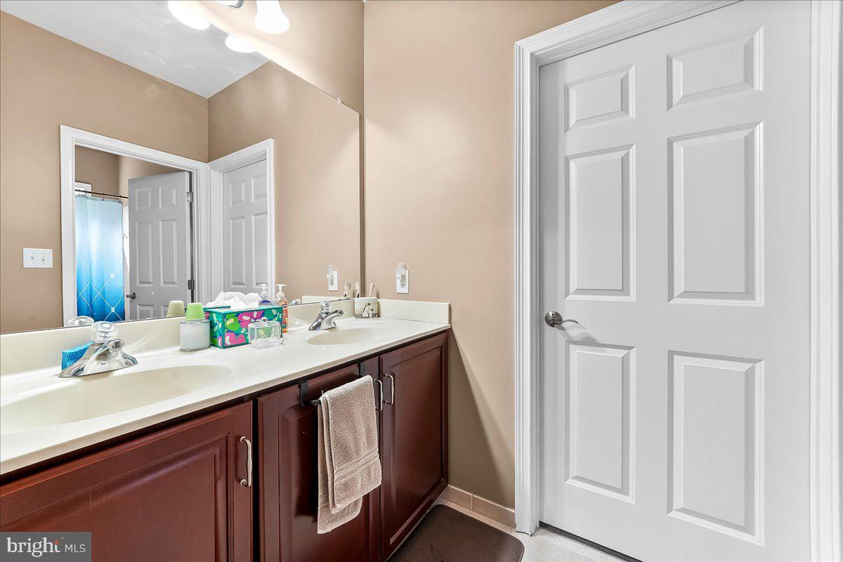 ESTS AT CHADDS FORD - Residential