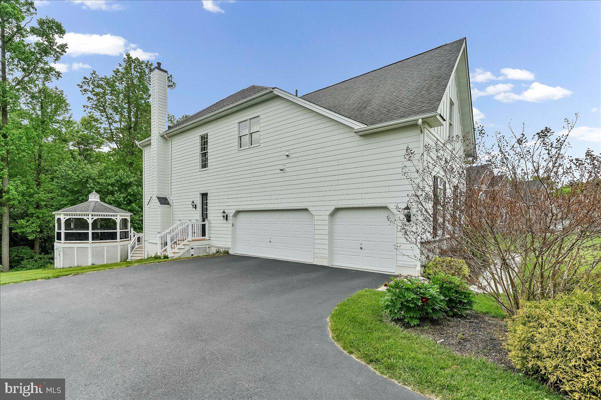 ESTS AT CHADDS FORD - Residential