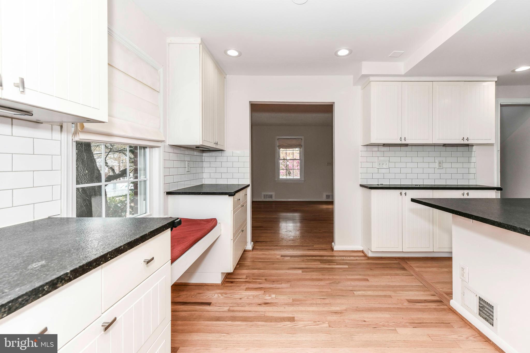 JEFFERSON MANOR - Residential Lease