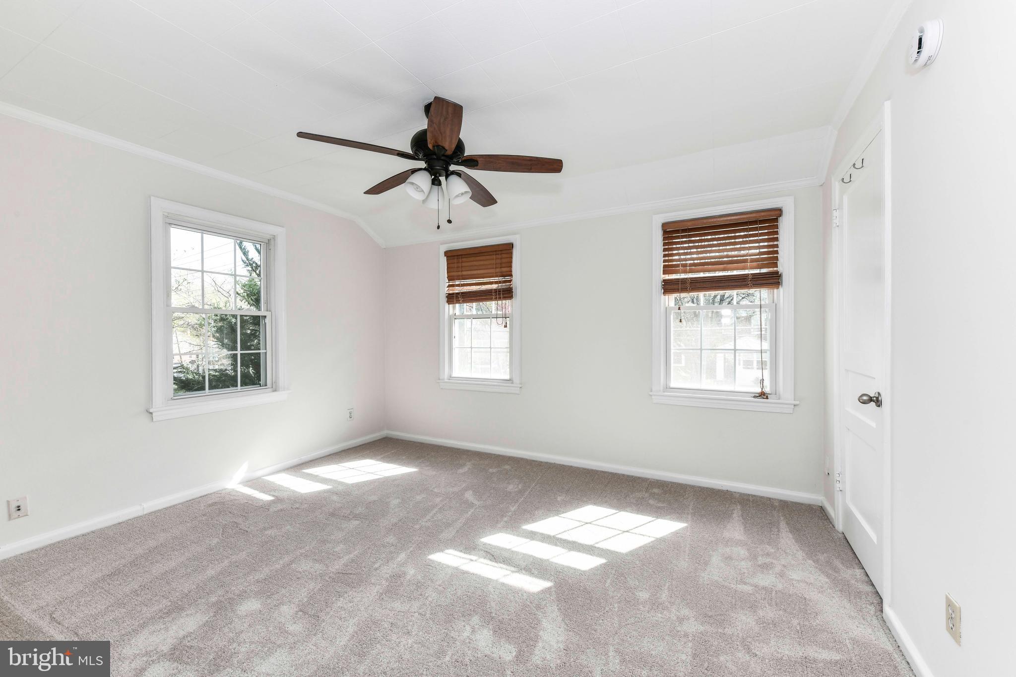 JEFFERSON MANOR - Residential Lease