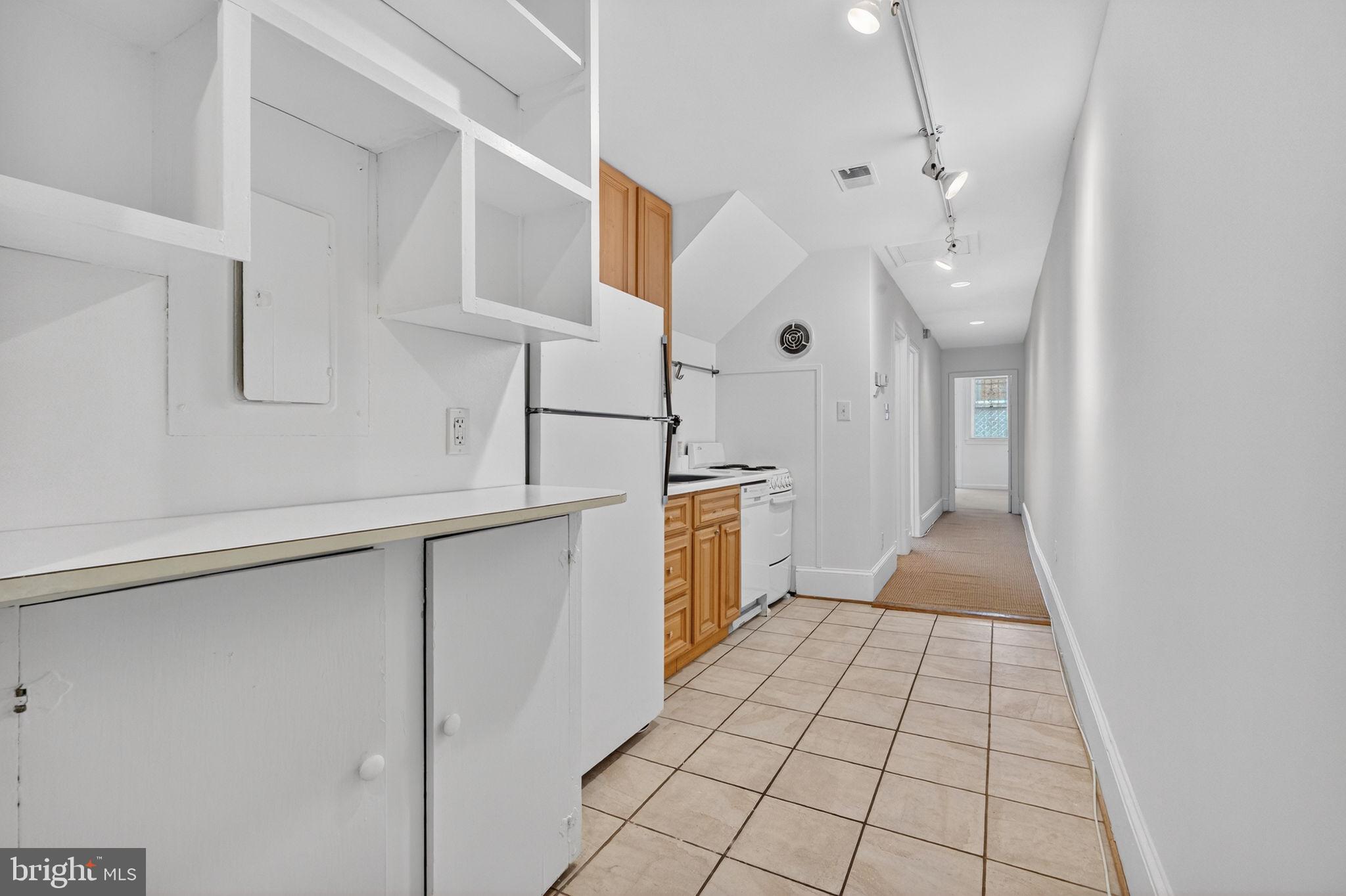 KALORAMA/ADAMS MORGAN - Residential Income