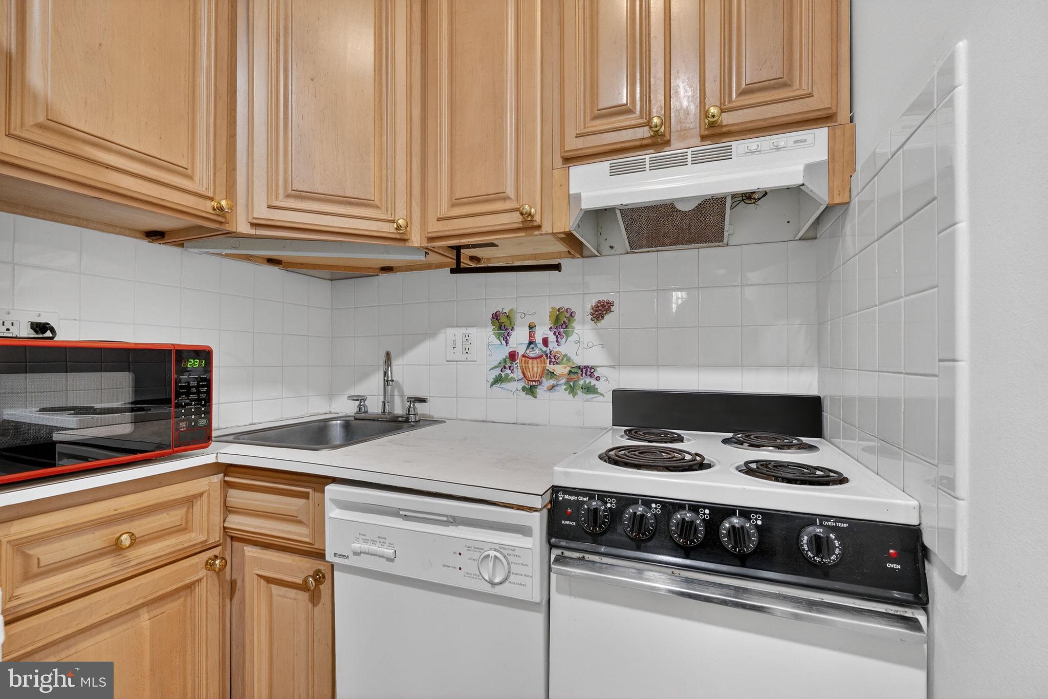 KALORAMA/ADAMS MORGAN - Residential Income