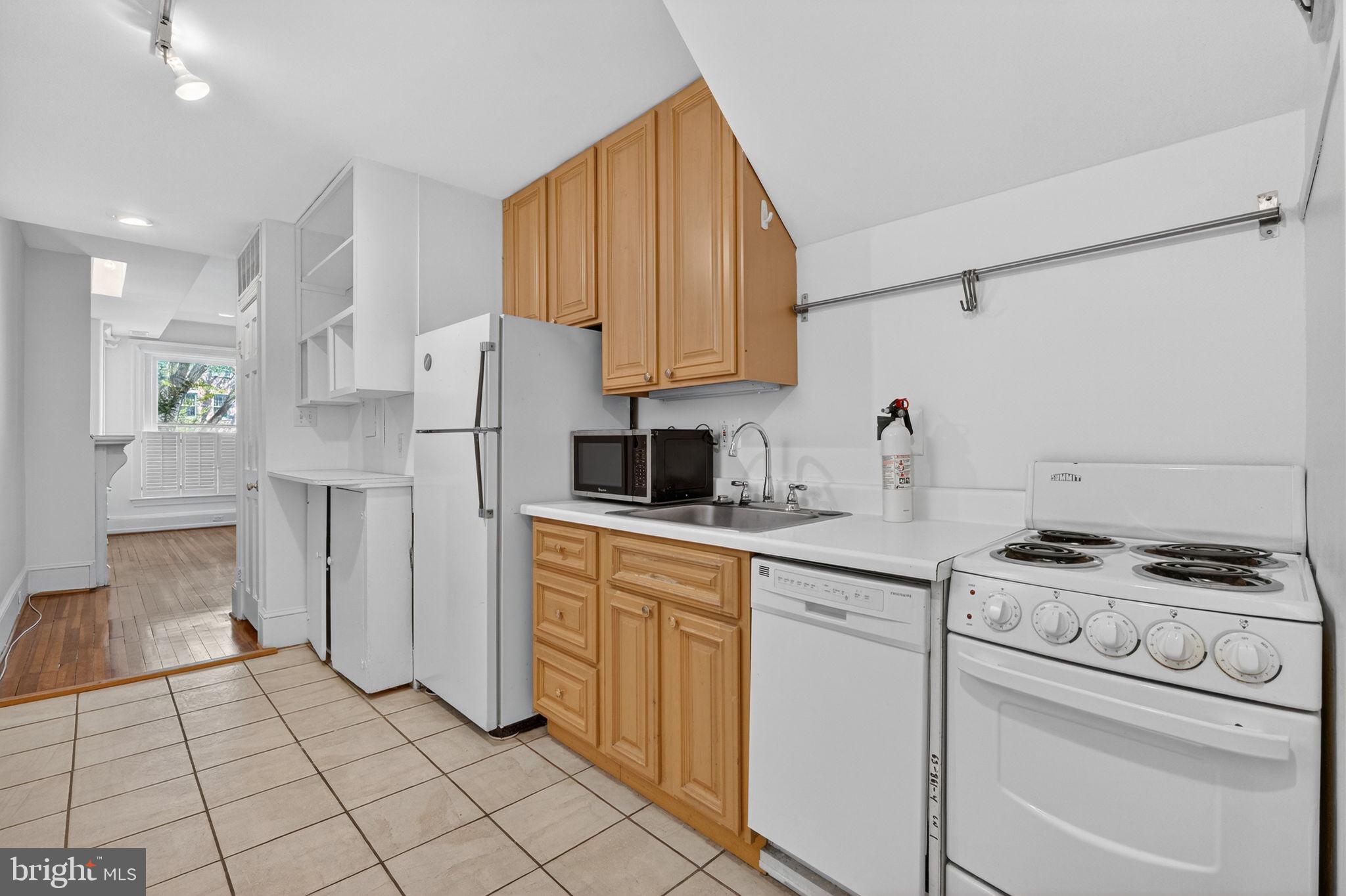 KALORAMA/ADAMS MORGAN - Residential Income