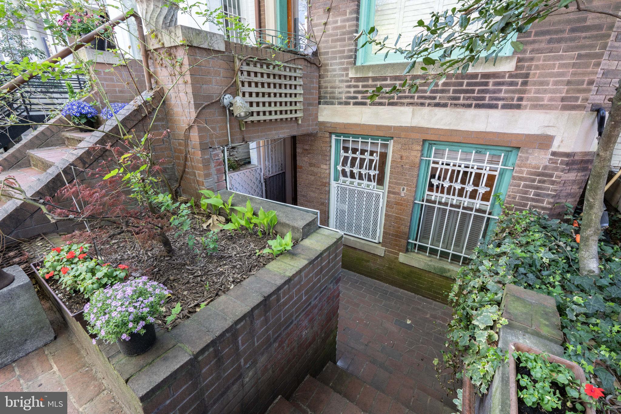 KALORAMA/ADAMS MORGAN - Residential Income