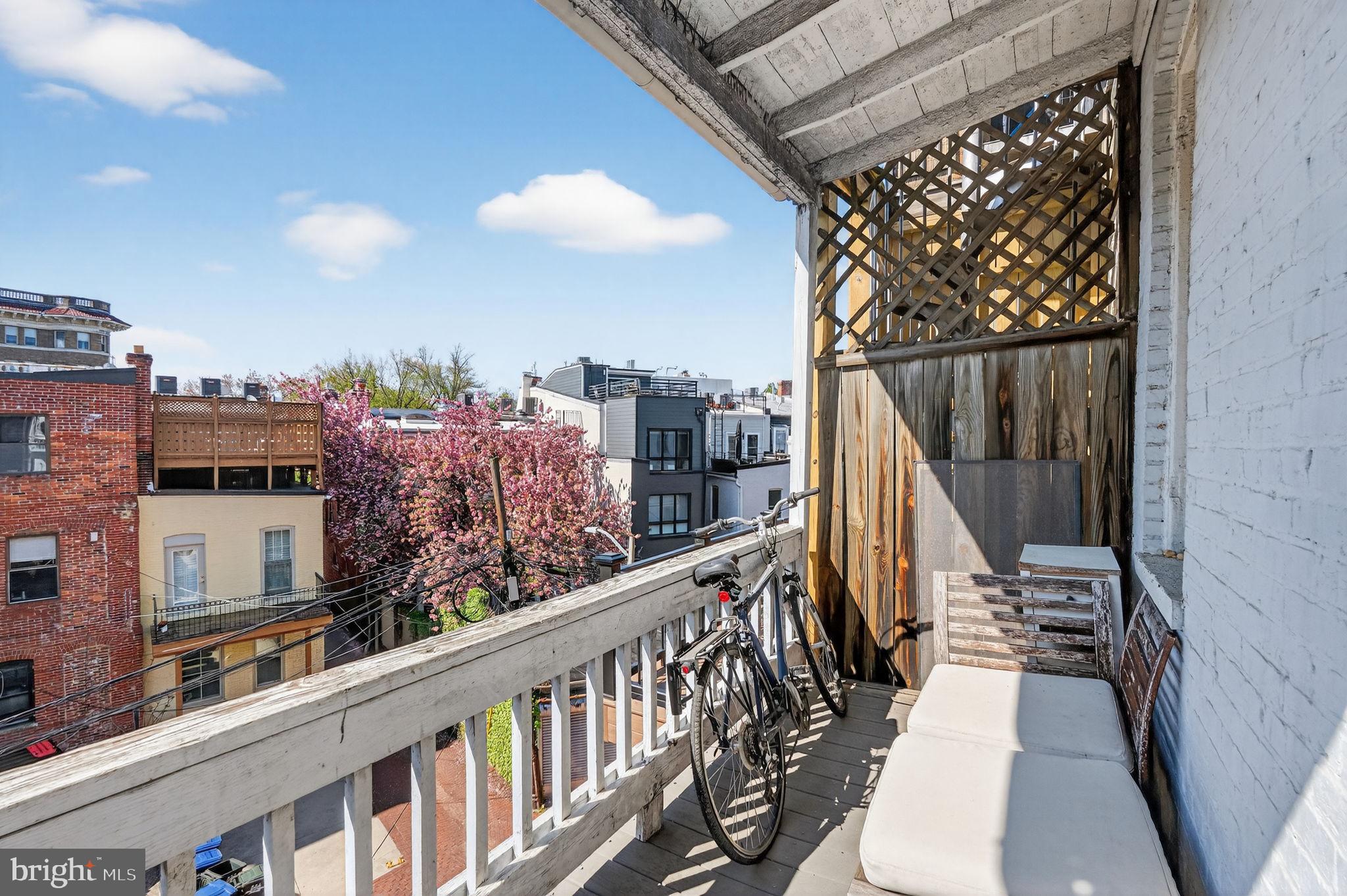 KALORAMA/ADAMS MORGAN - Residential Income