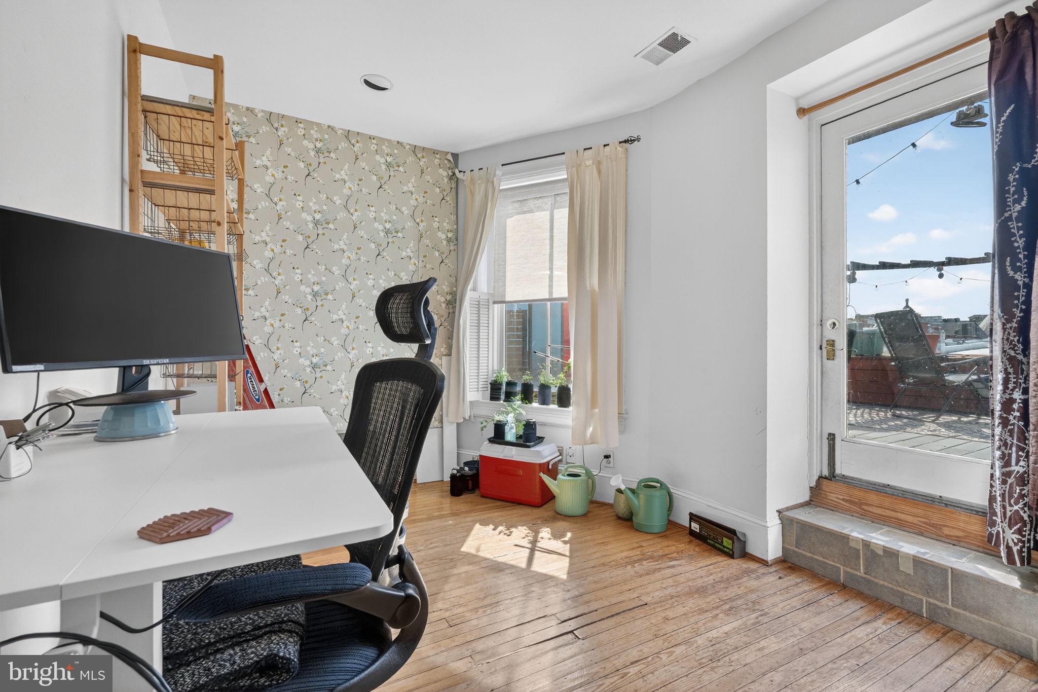 KALORAMA/ADAMS MORGAN - Residential Income