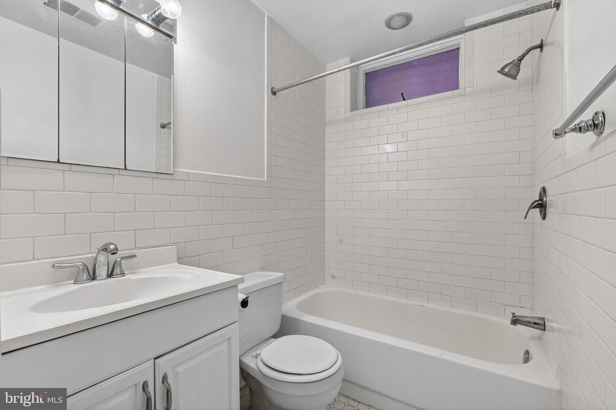 KALORAMA/ADAMS MORGAN - Residential Income