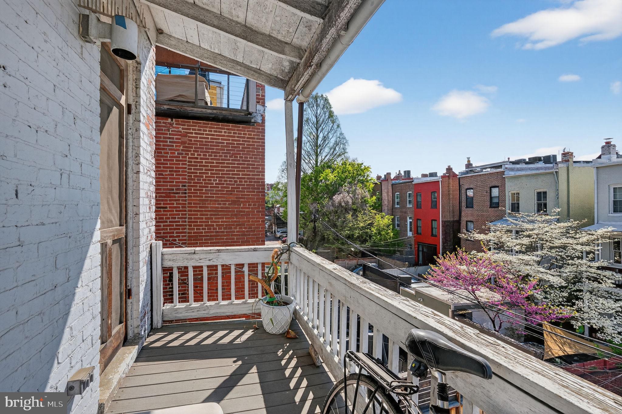 KALORAMA/ADAMS MORGAN - Residential Income