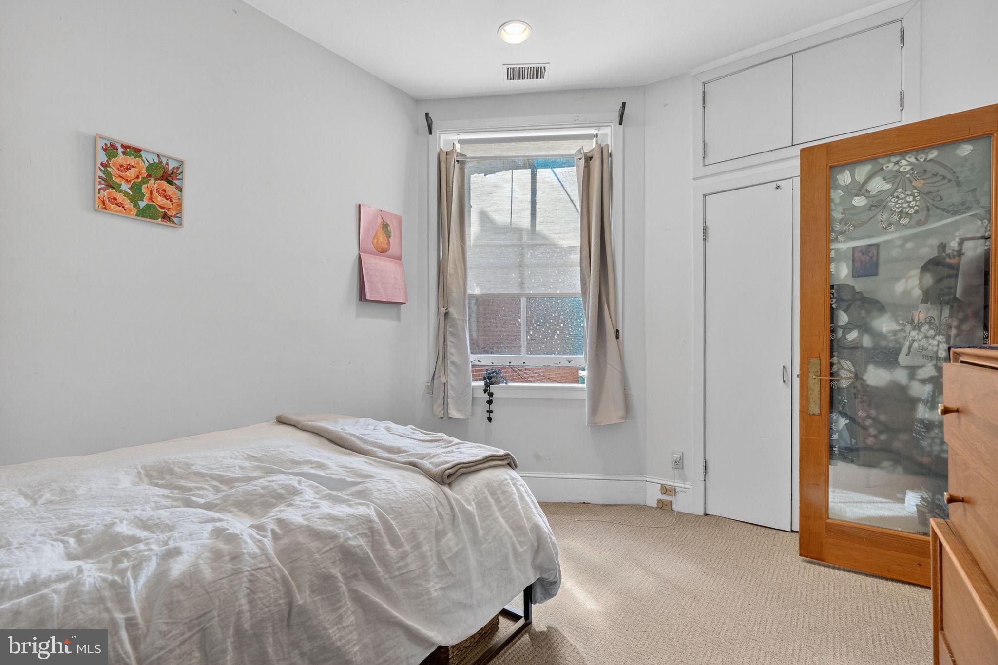 KALORAMA/ADAMS MORGAN - Residential Income
