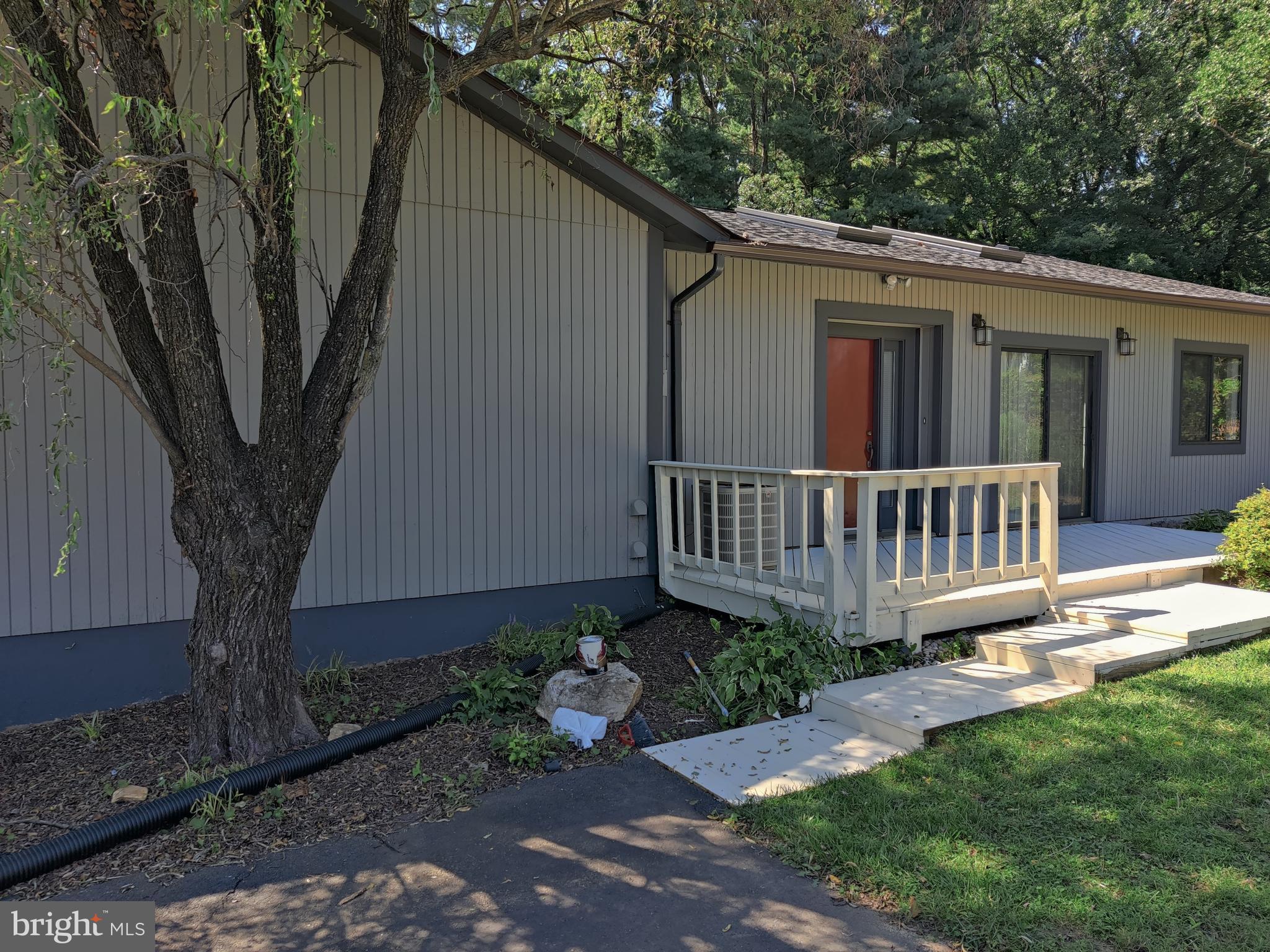 ANNANDALE ACRES - Residential Lease