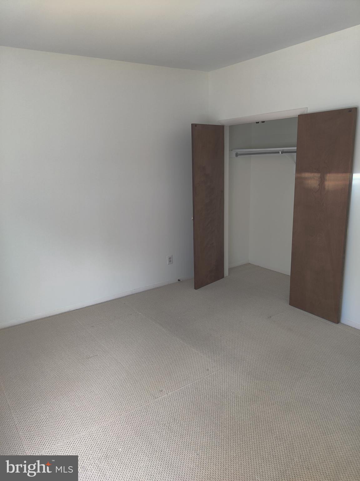 ANNANDALE ACRES - Residential Lease