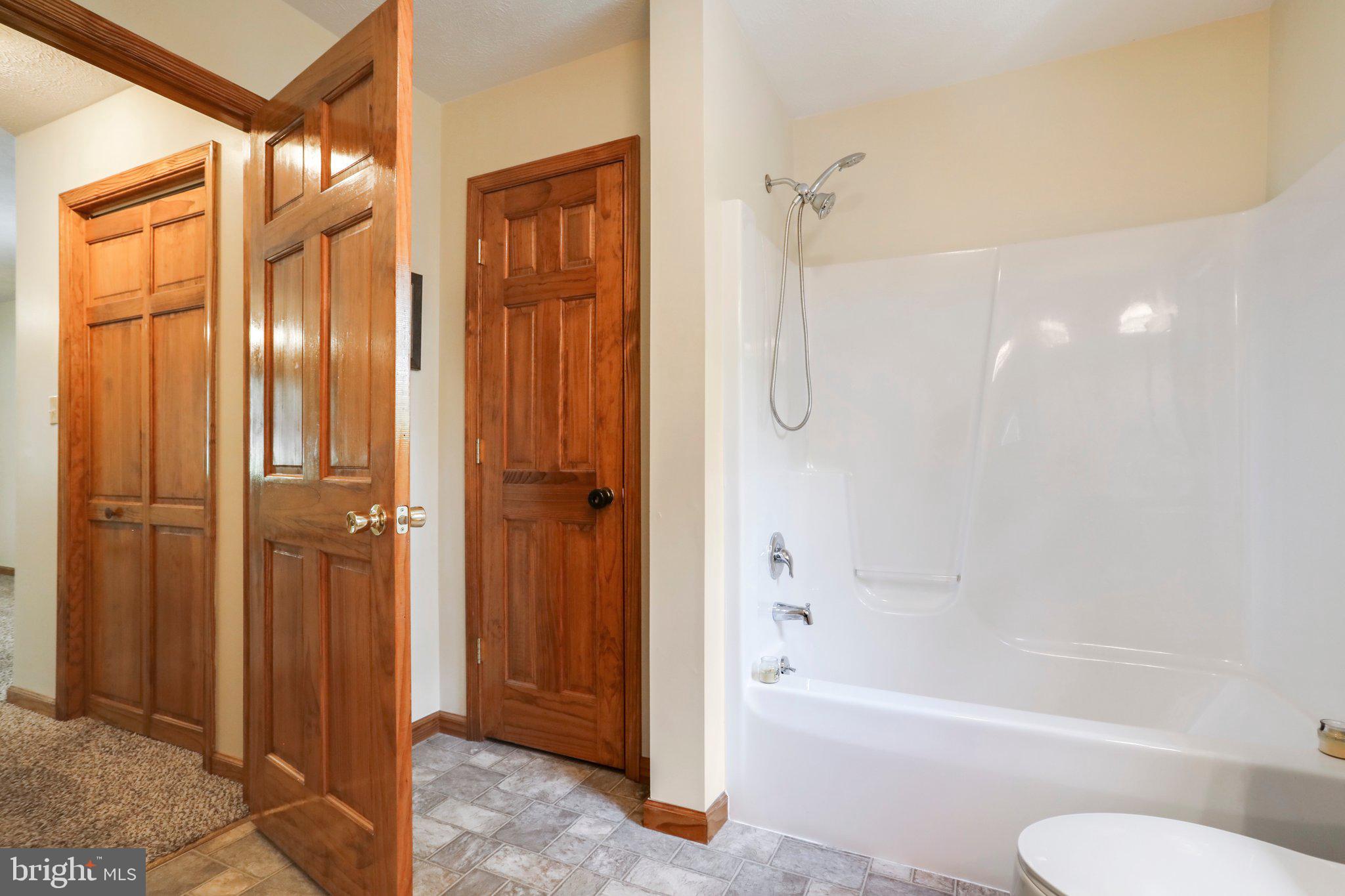 KESECKER KNOLL - Residential