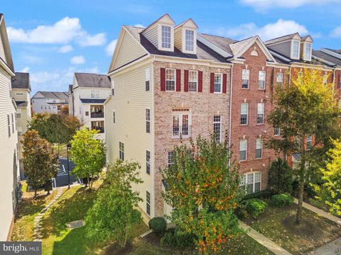 2238 MARGRAF CIRCLE WOODBRIDGE VA 22191