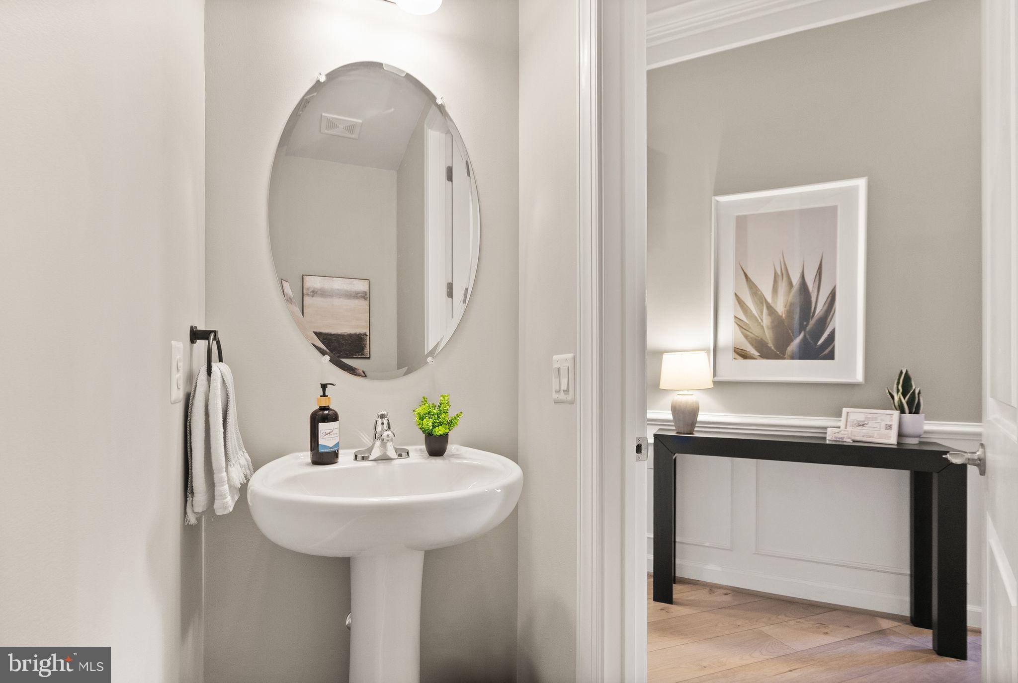 CADENCE AT LANSDOWNE - Residential