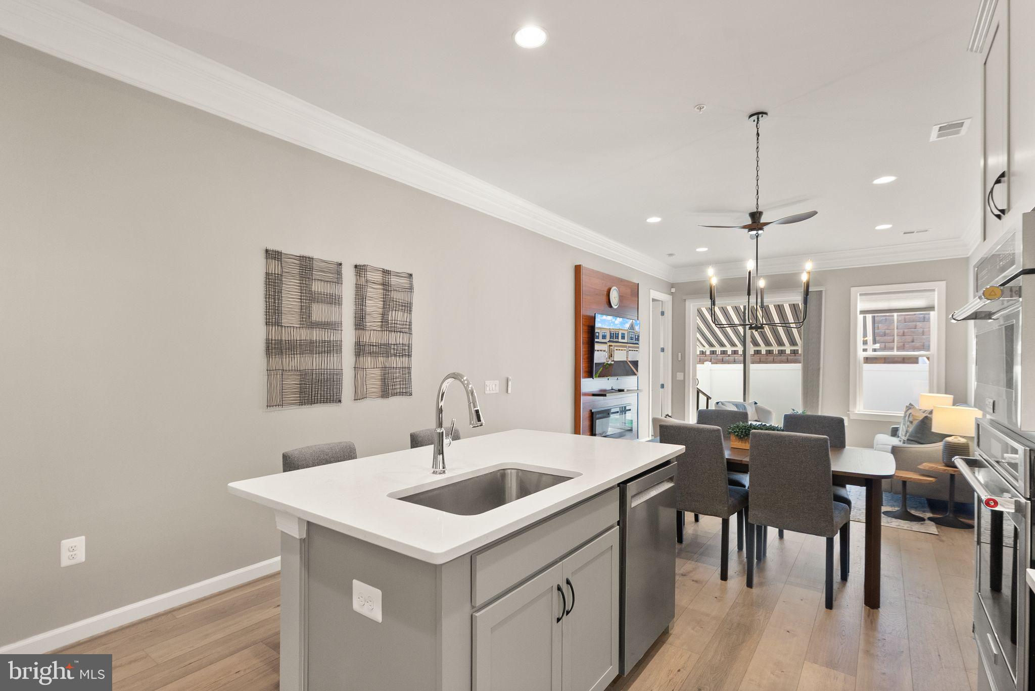 CADENCE AT LANSDOWNE - Residential