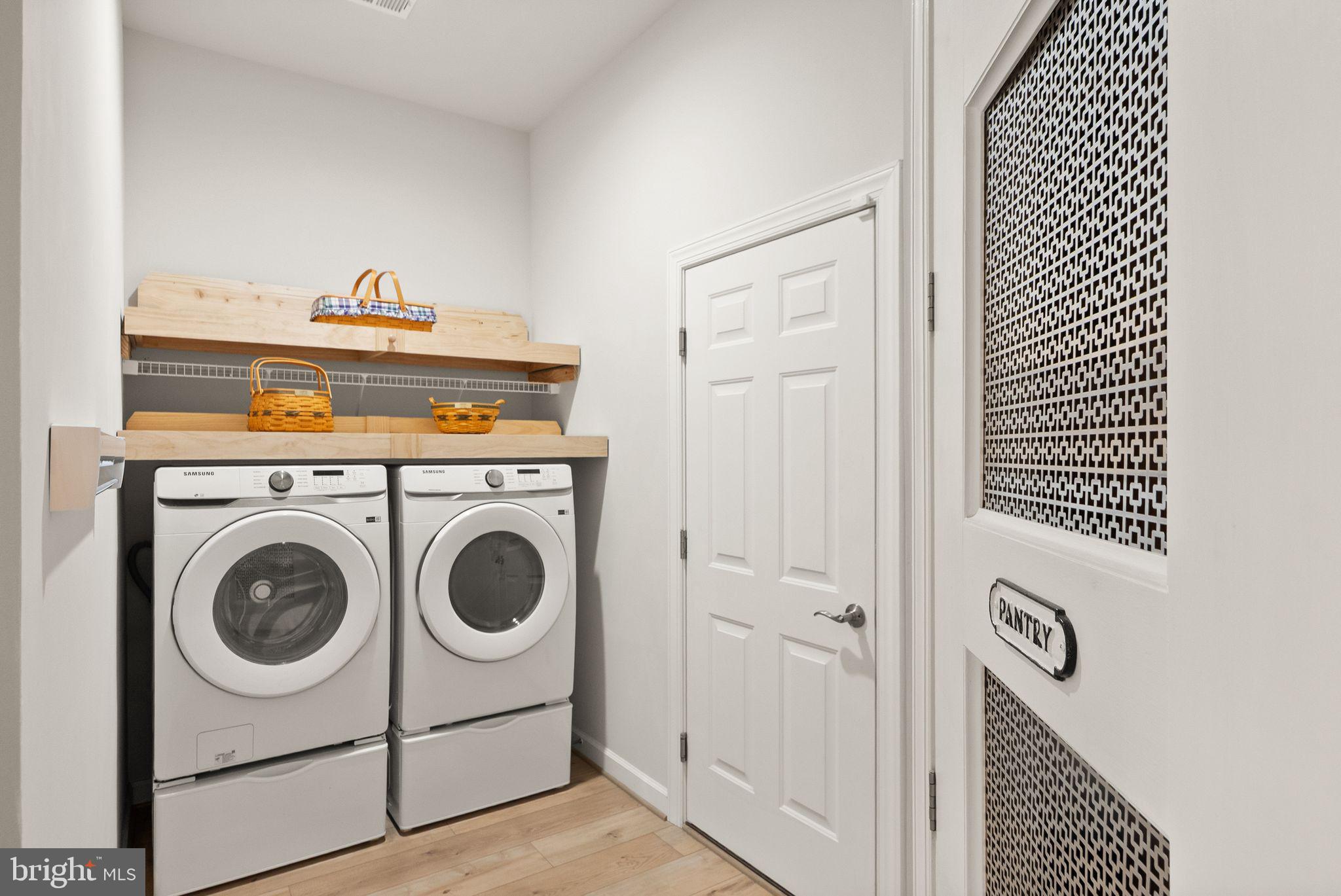 CADENCE AT LANSDOWNE - Residential