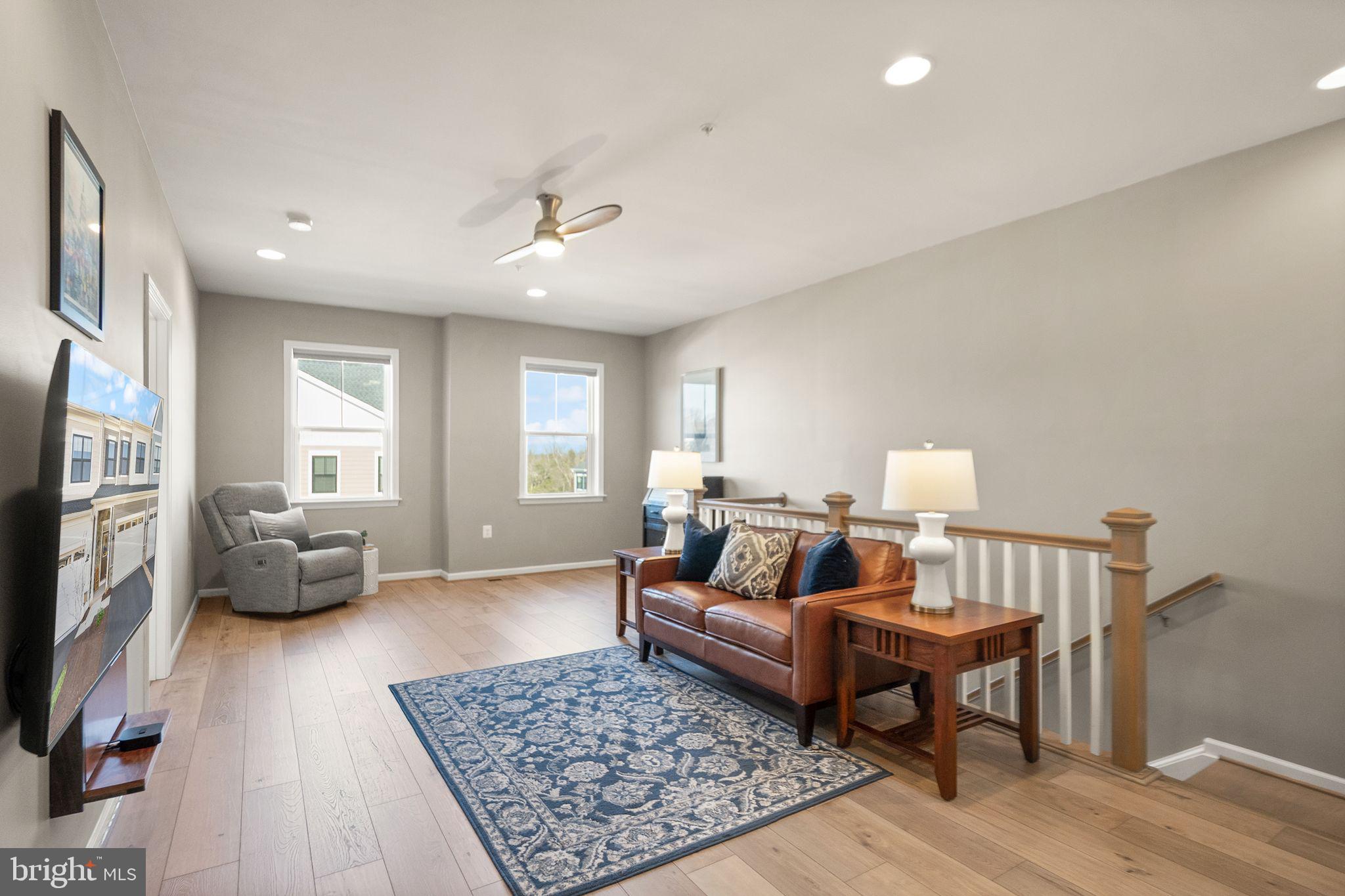 CADENCE AT LANSDOWNE - Residential