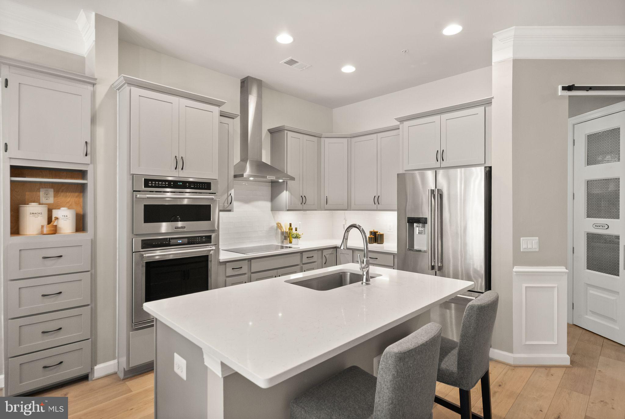 CADENCE AT LANSDOWNE - Residential