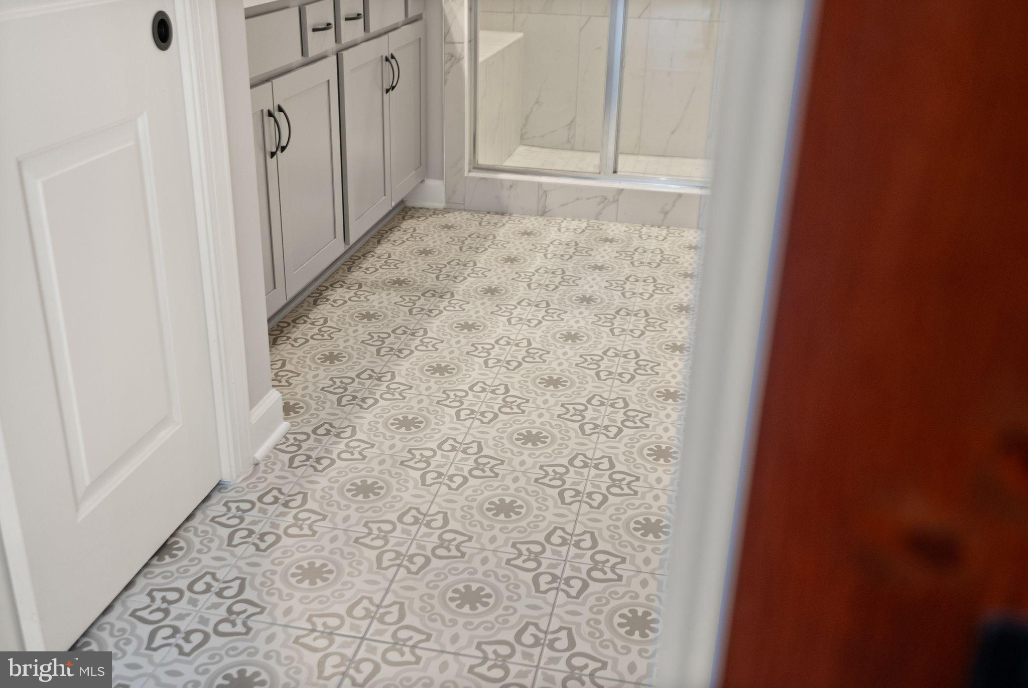 CADENCE AT LANSDOWNE - Residential