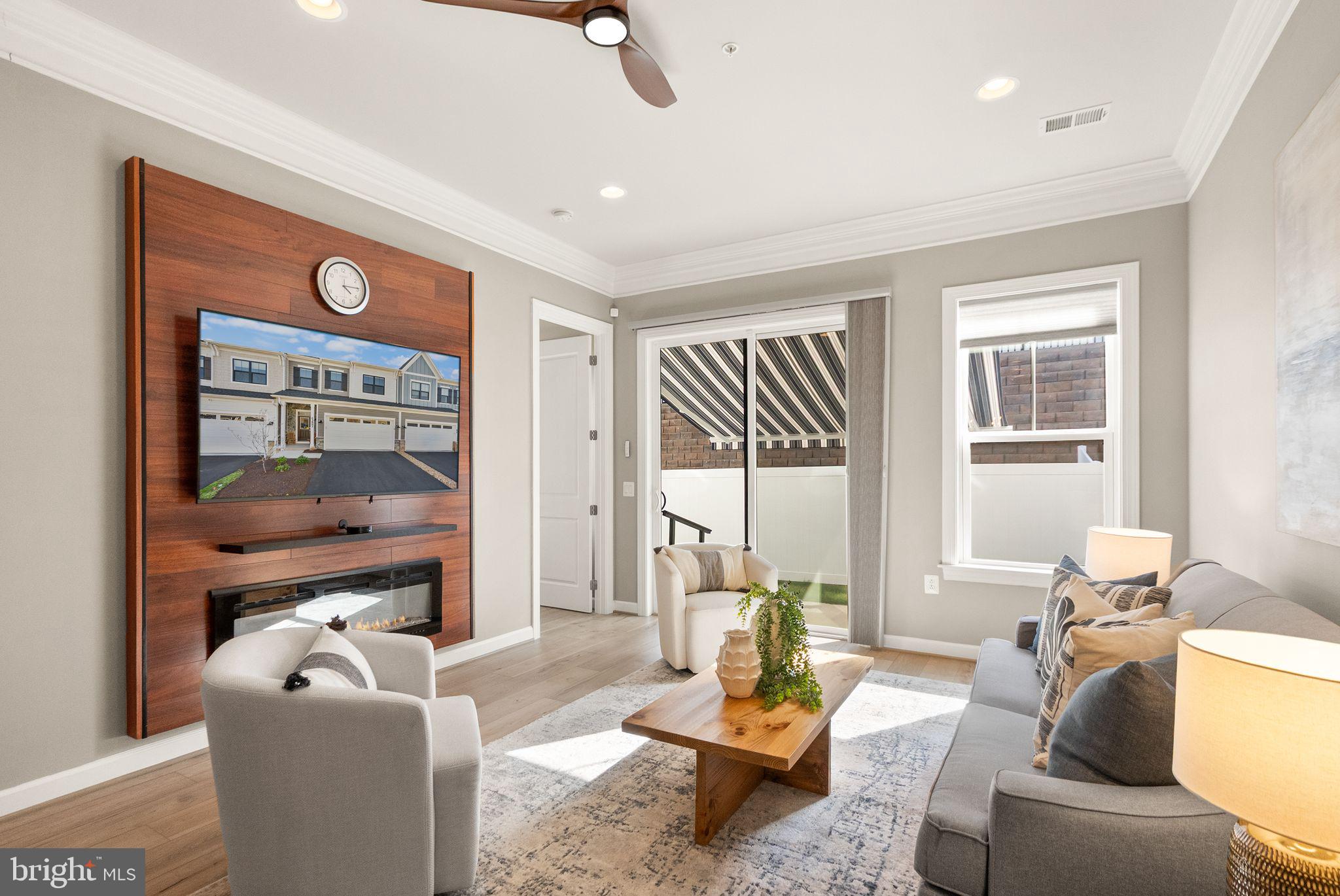 CADENCE AT LANSDOWNE - Residential