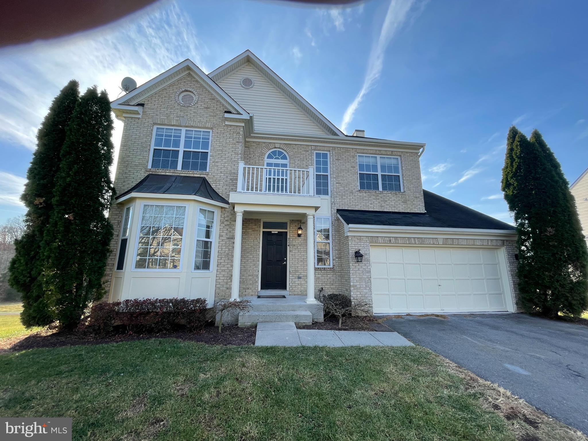 POTOMAC CROSSING - Residential