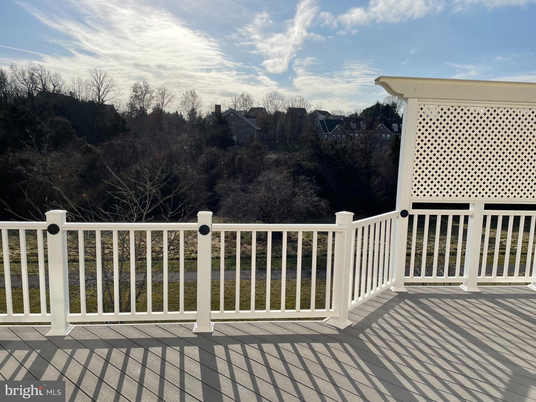 POTOMAC CROSSING - Residential