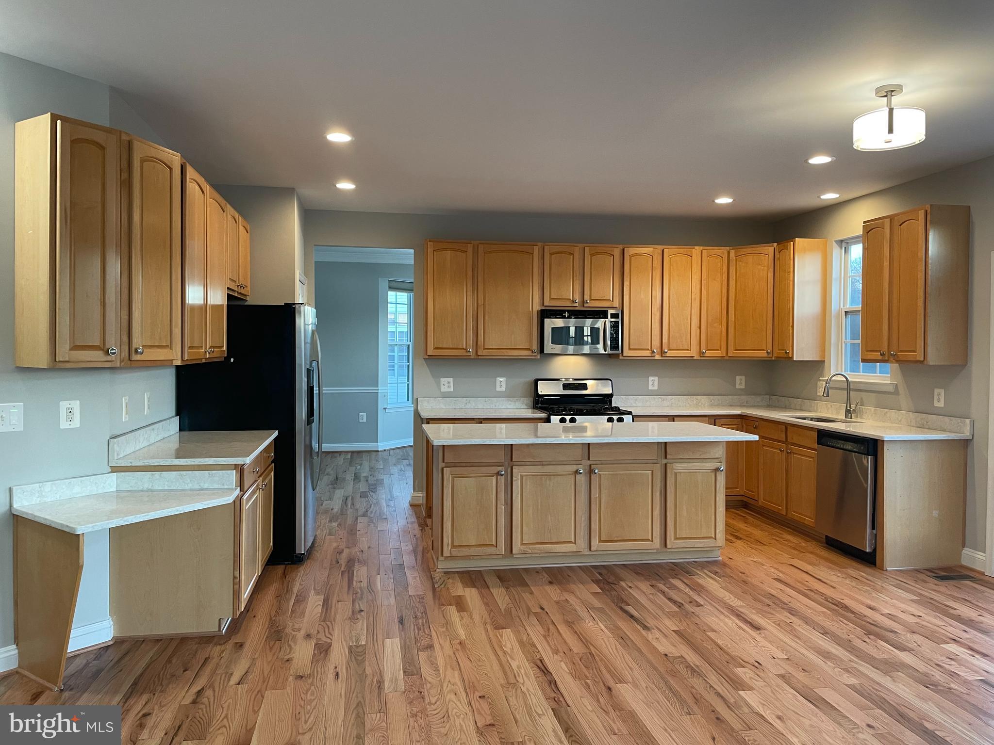 POTOMAC CROSSING - Residential