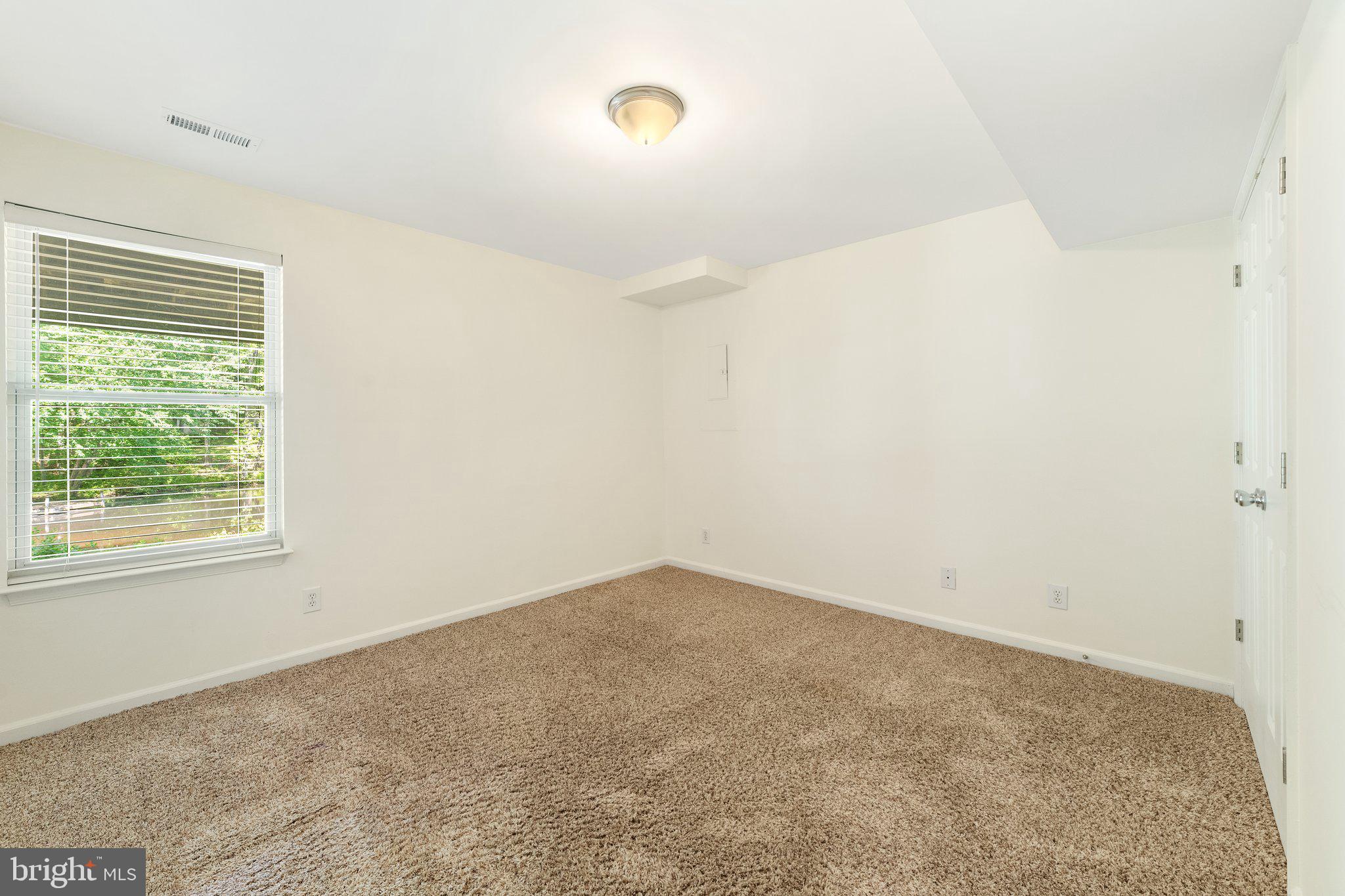 LAKE WILDERNESS - Residential