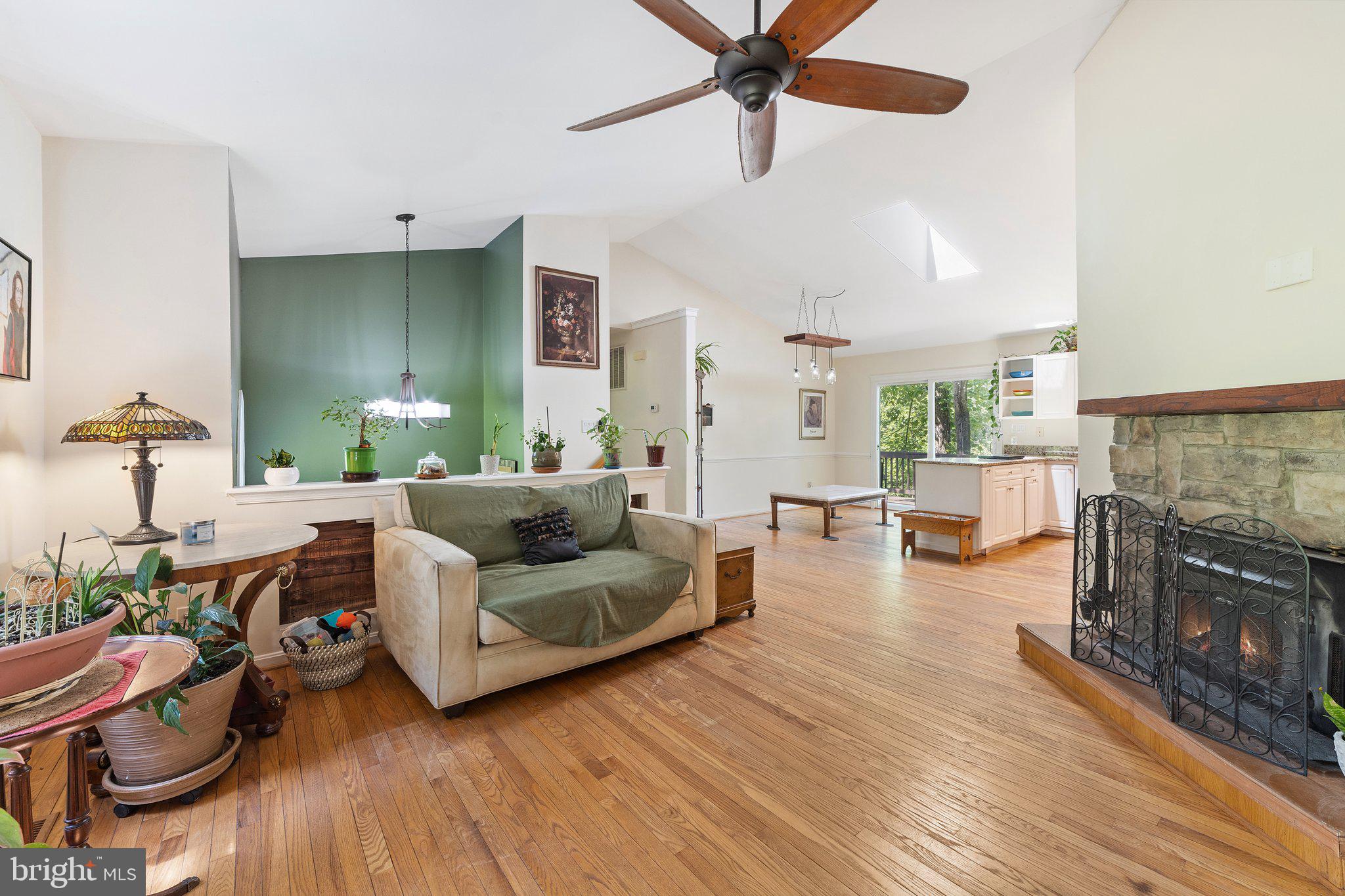 LAKE WILDERNESS - Residential