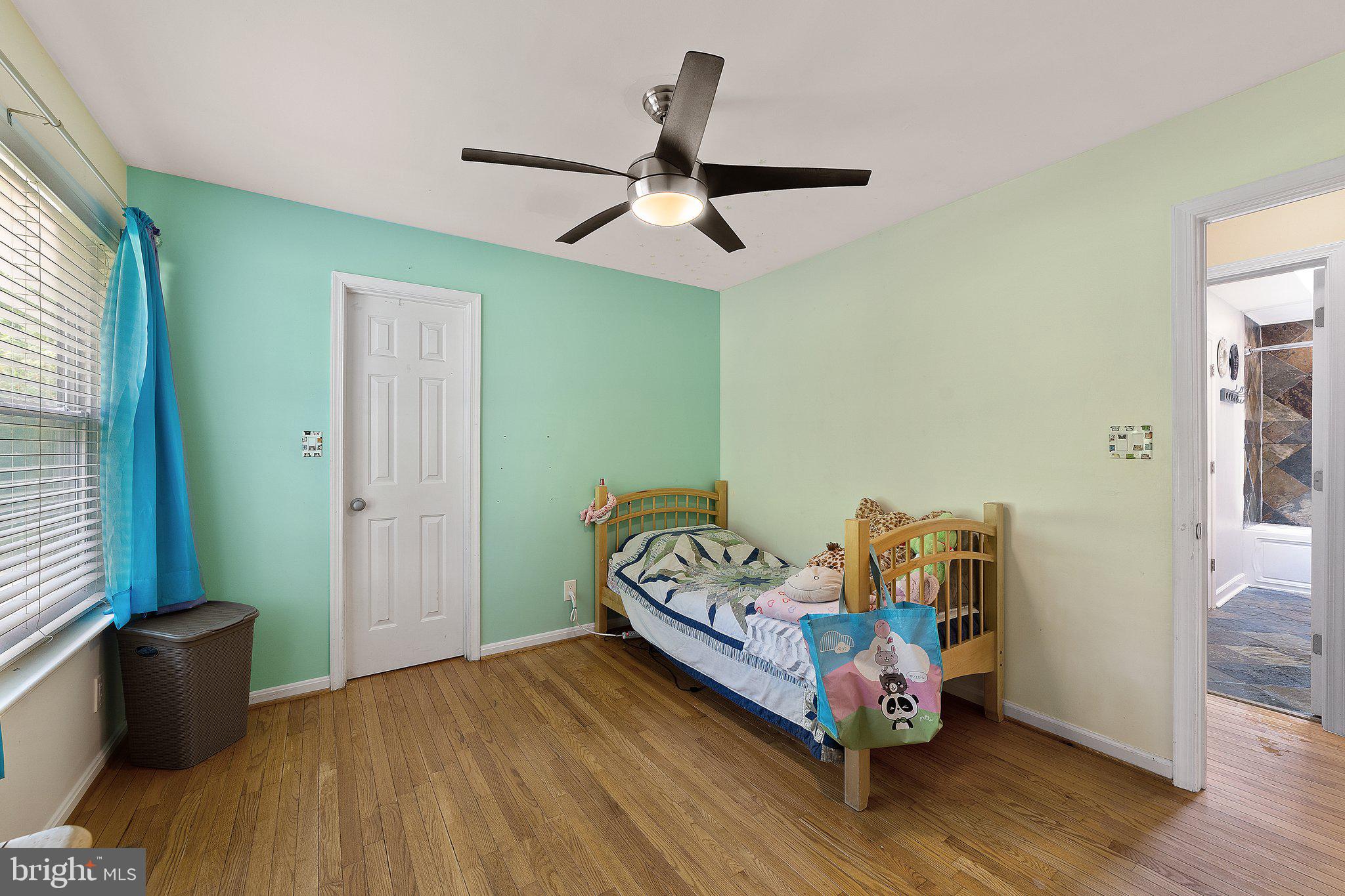 LAKE WILDERNESS - Residential