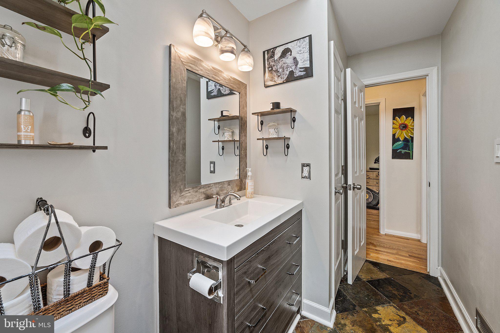 LAKE WILDERNESS - Residential