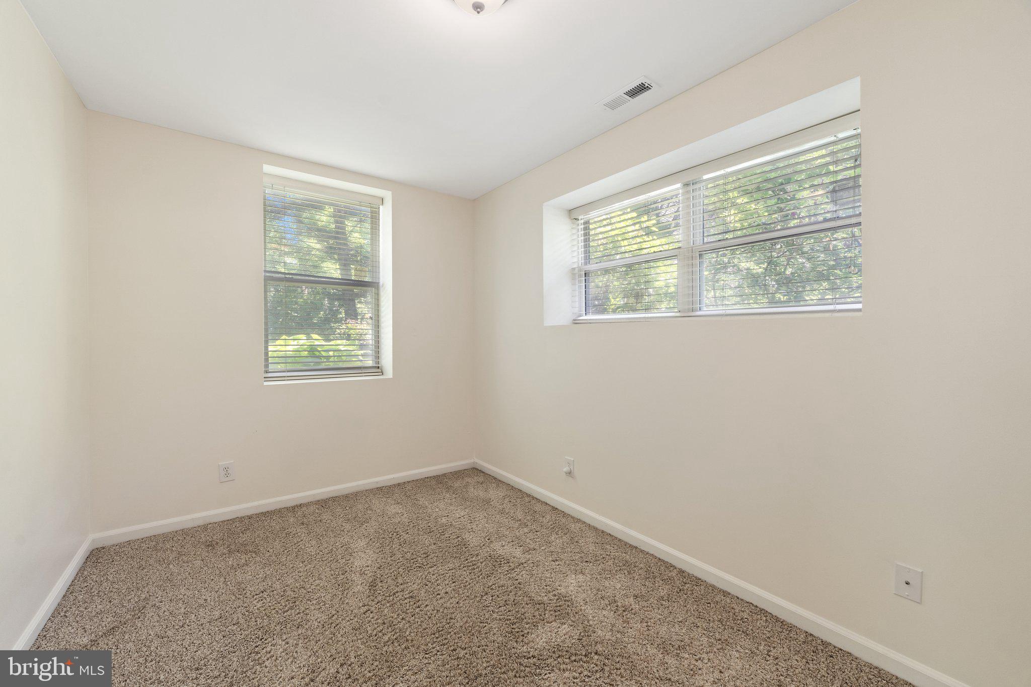 LAKE WILDERNESS - Residential