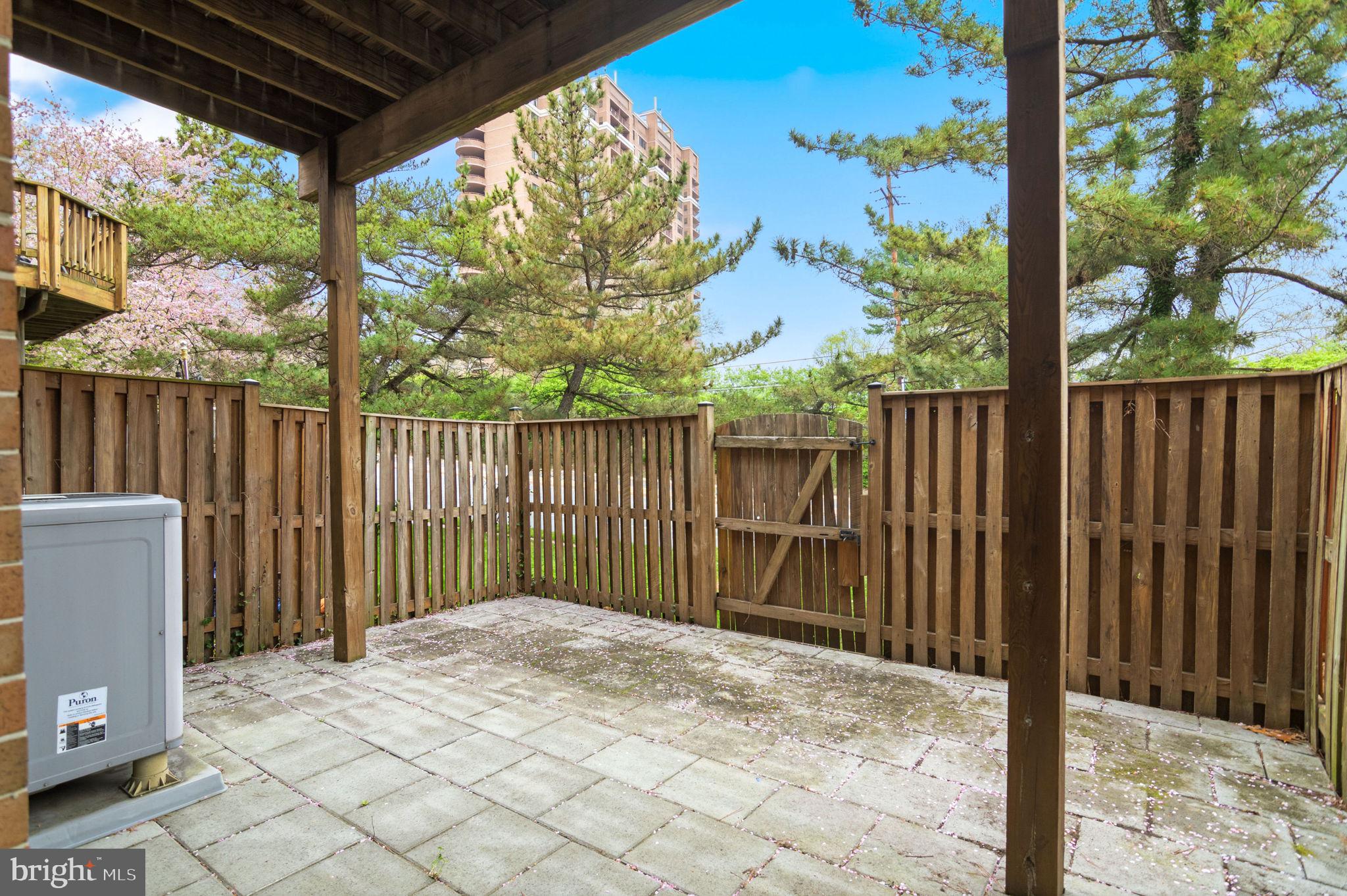 GROSVENOR MEWS - Residential