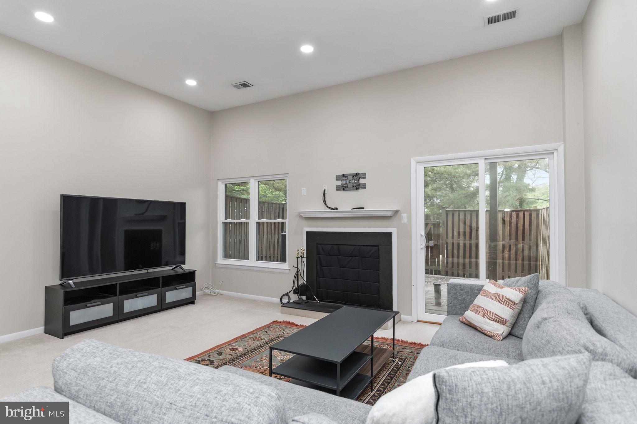 GROSVENOR MEWS - Residential