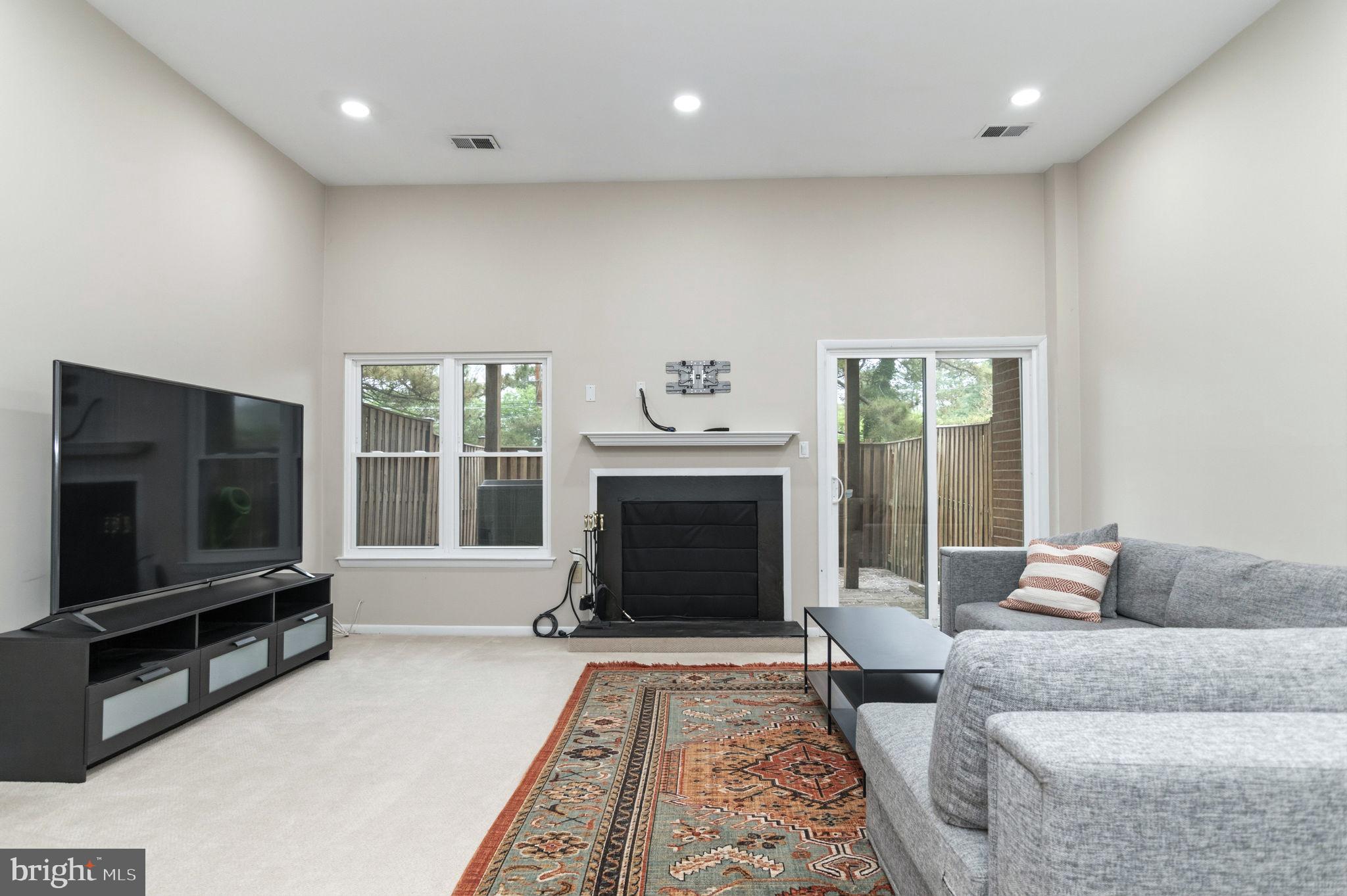 GROSVENOR MEWS - Residential