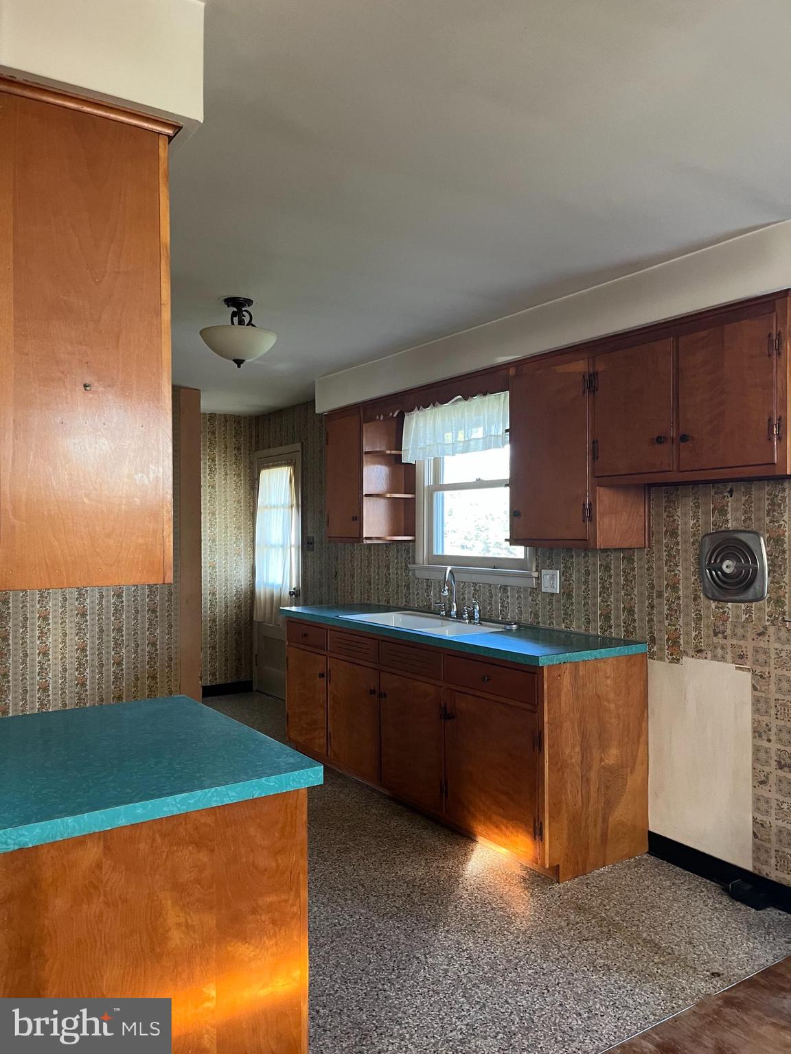 MONTGOMERY MEADOWS - Residential