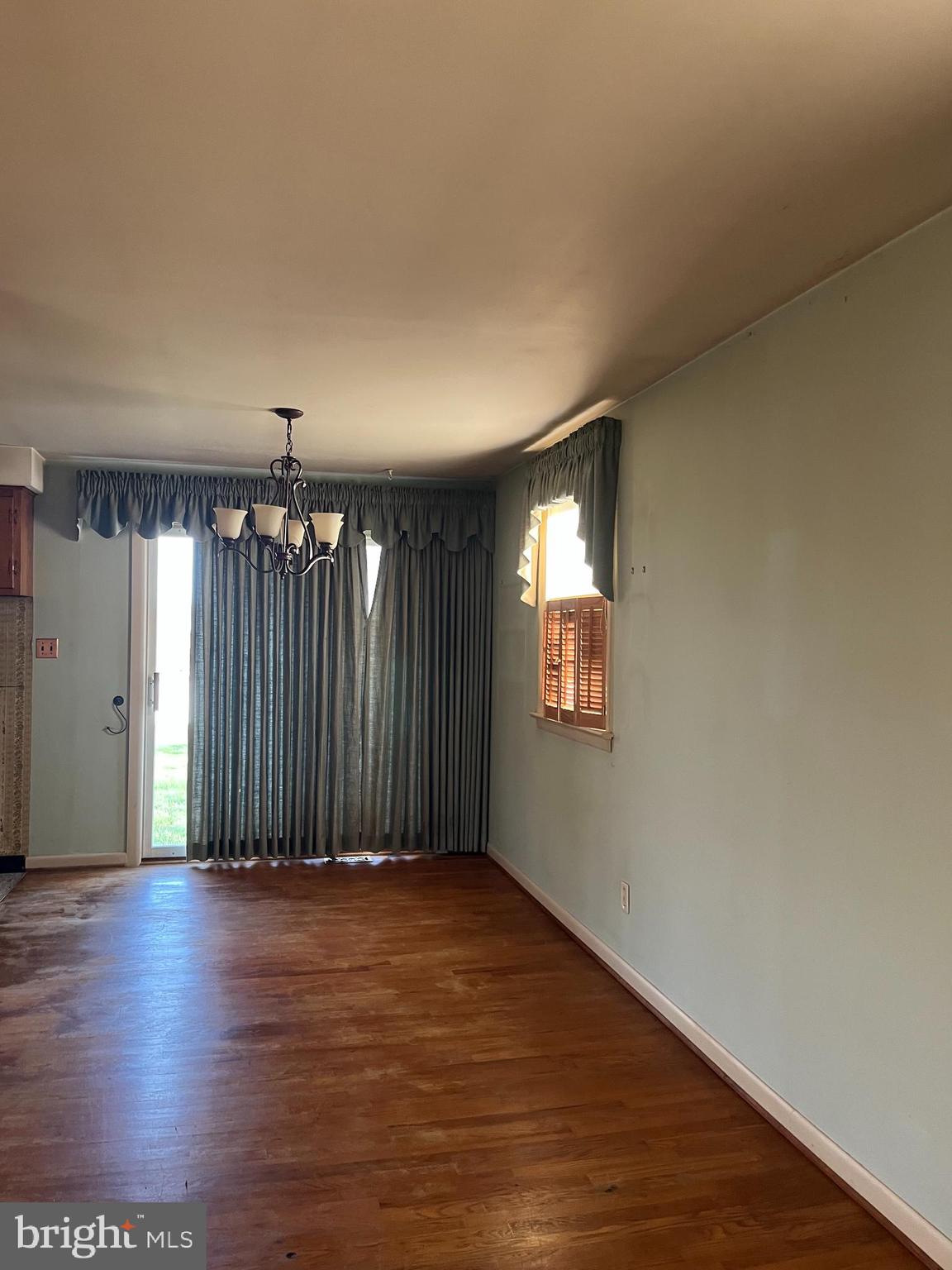 MONTGOMERY MEADOWS - Residential